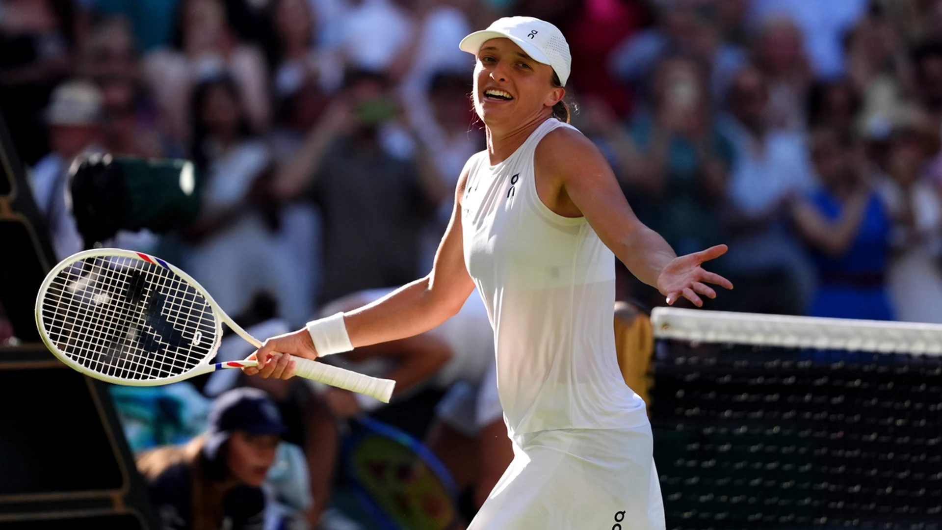 FINAL TWO: Rampant Swiatek sets up final against Anisimova