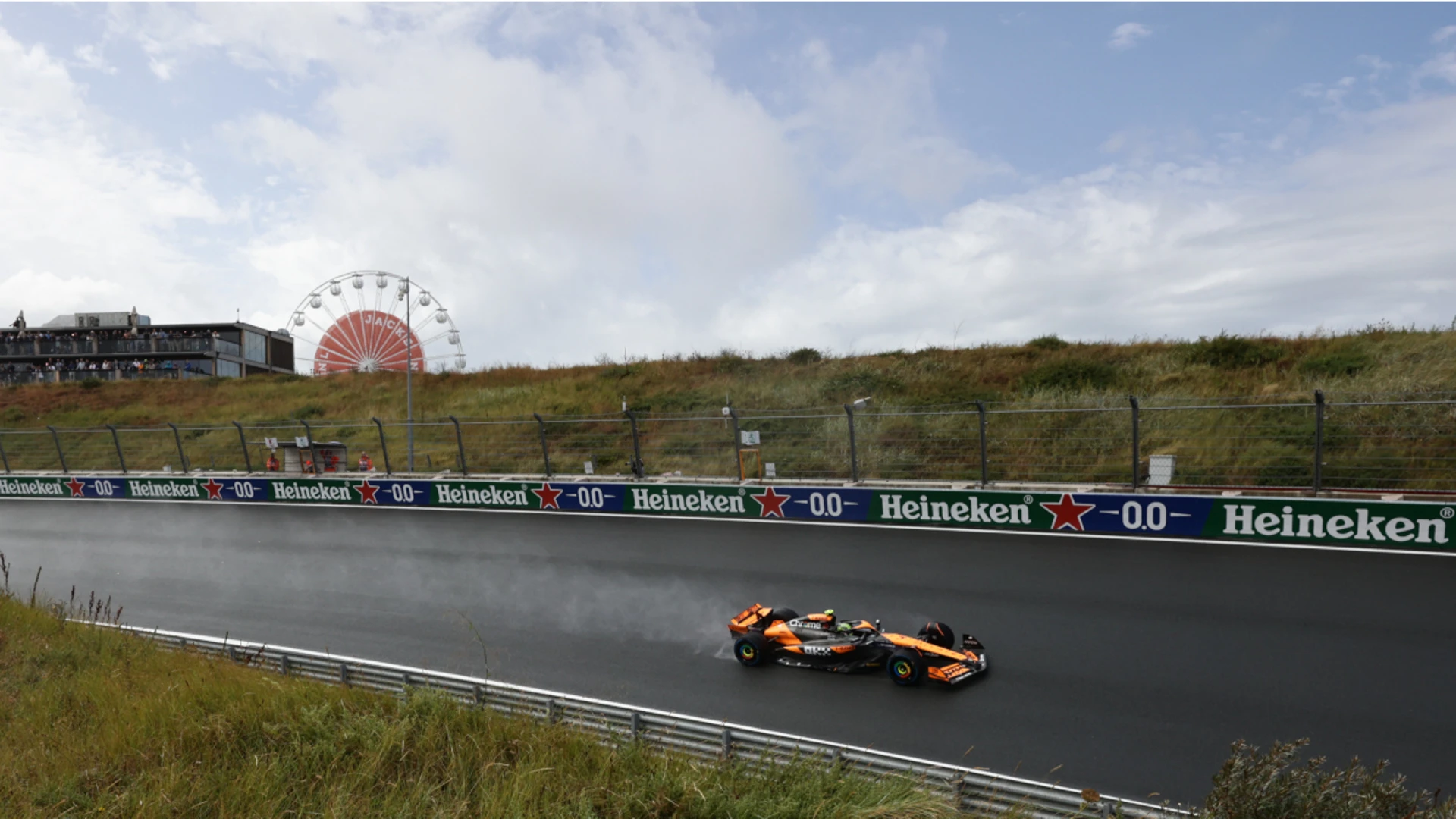  Norris, Russell on top in first two Dutch Grand Prix practices