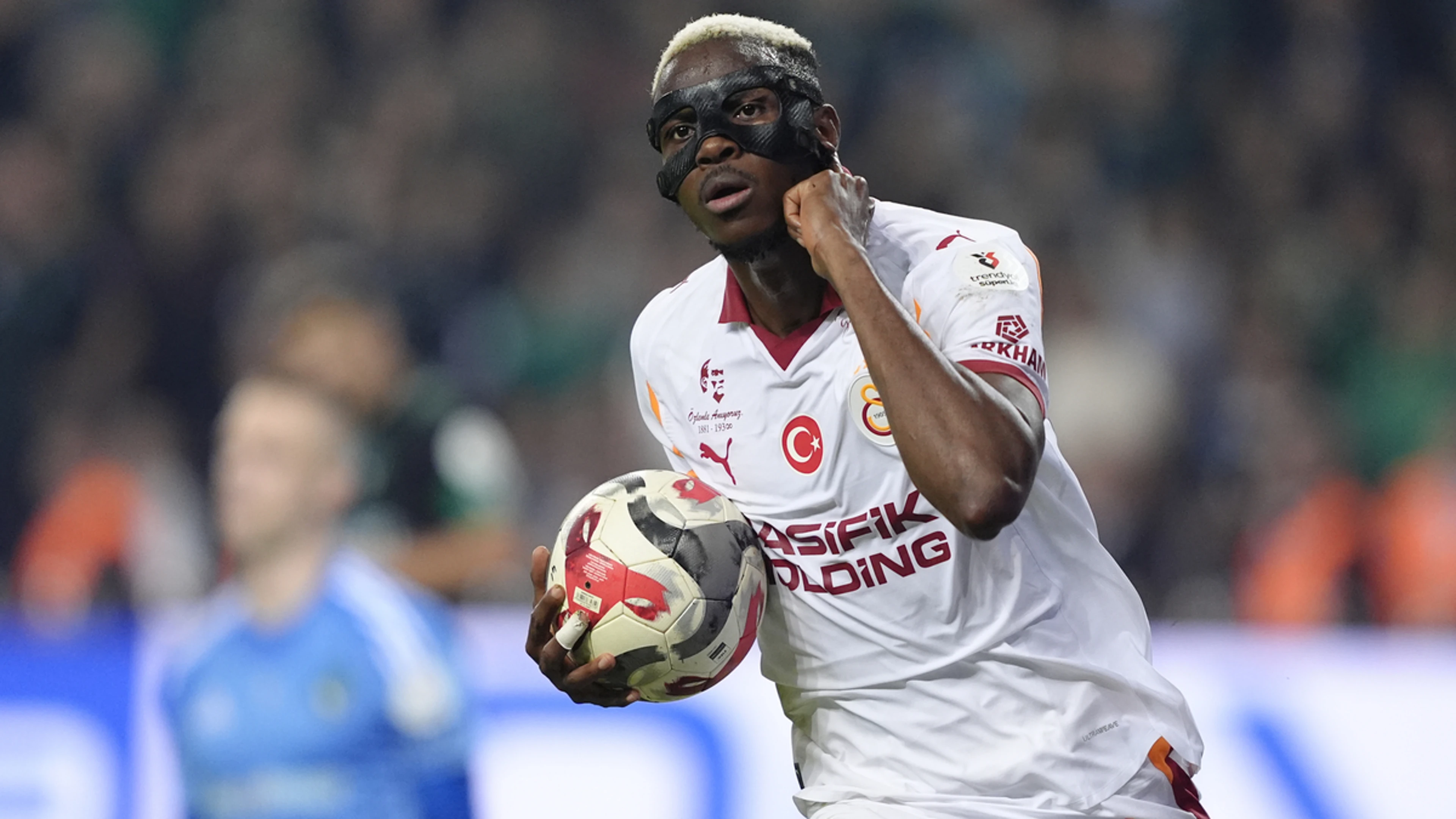 Hakimi, Osimhen, Salah shortlisted for top African award