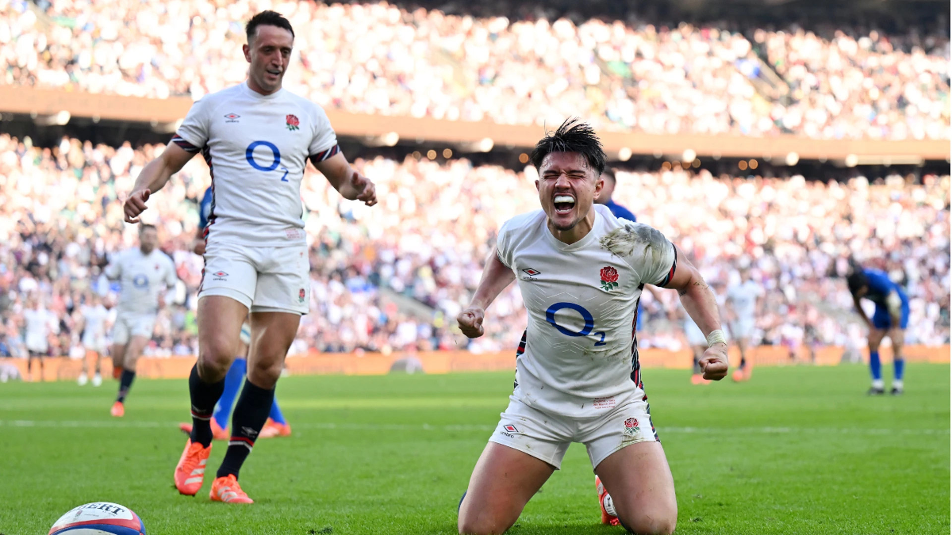 England maintain Six Nations title hopes with Italy win