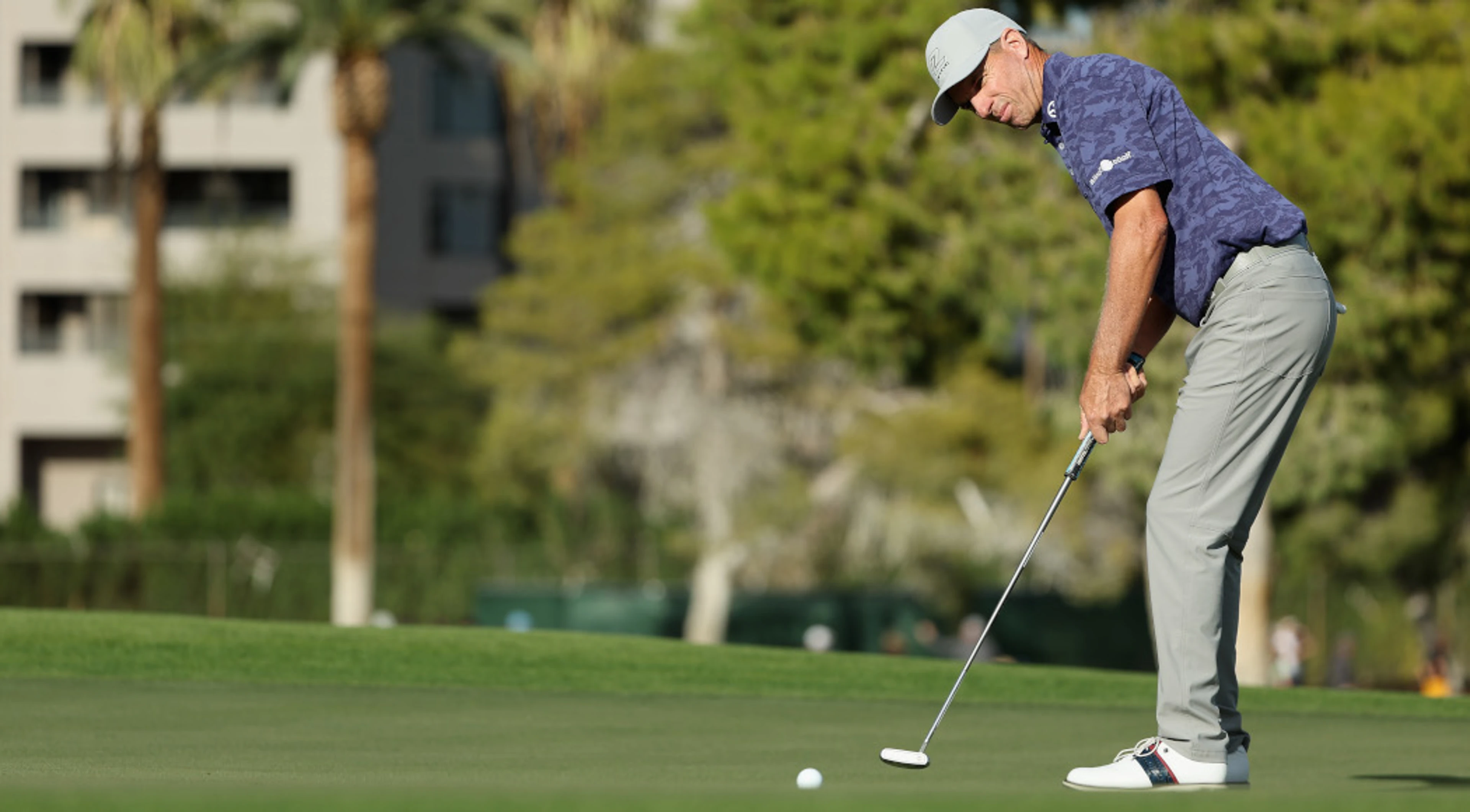 Alker leads Harrington at Schwab Cup Championship