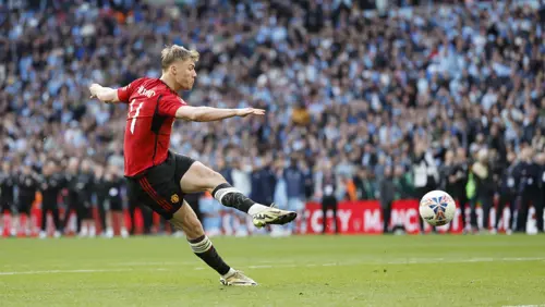 Man Utd win FA Cup thriller against Coventry on penalties