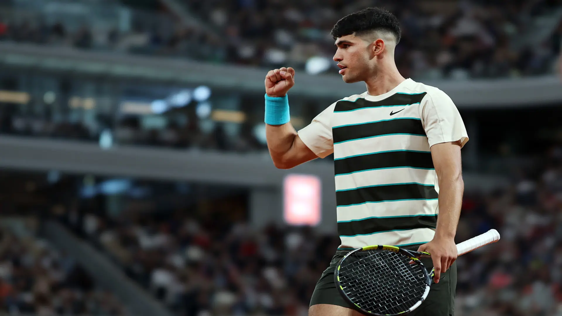 DAY 4 WRAP: Alcaraz into French Open third round as Swiatek and Sabalenka cruise
