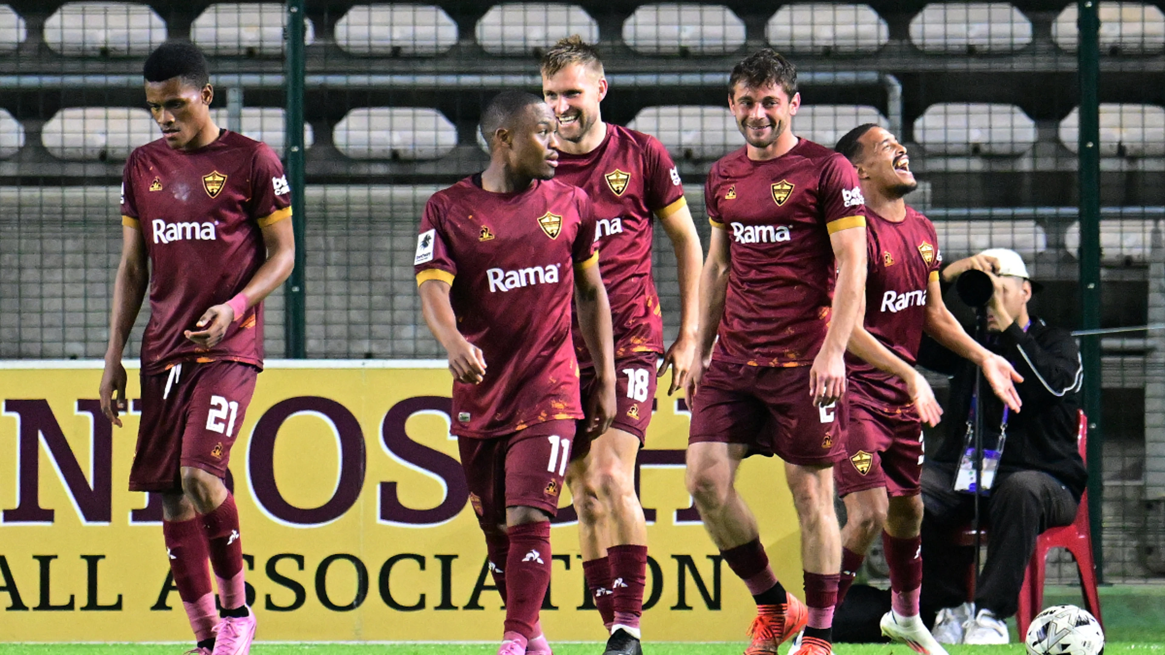 Stellenbosch see out seven-goal thriller