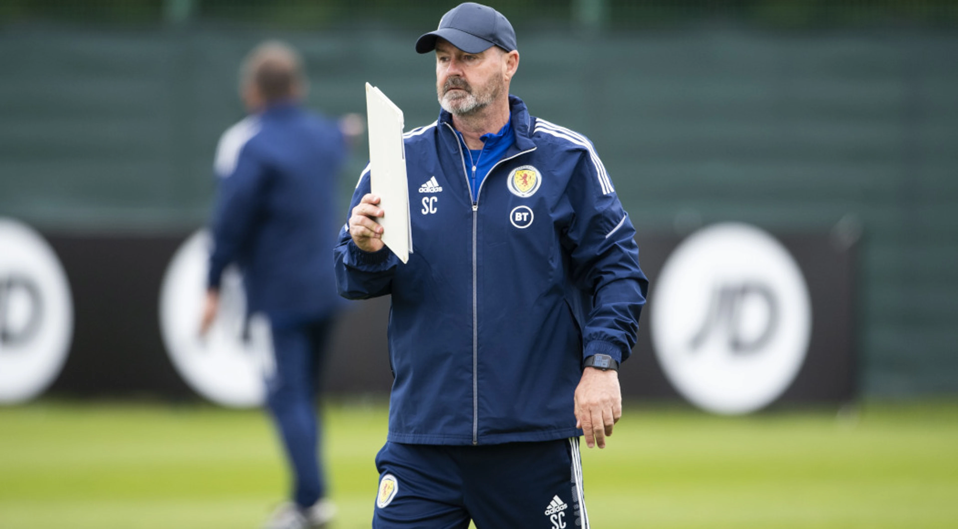 Scotland try to keep eye on the prize in playoff