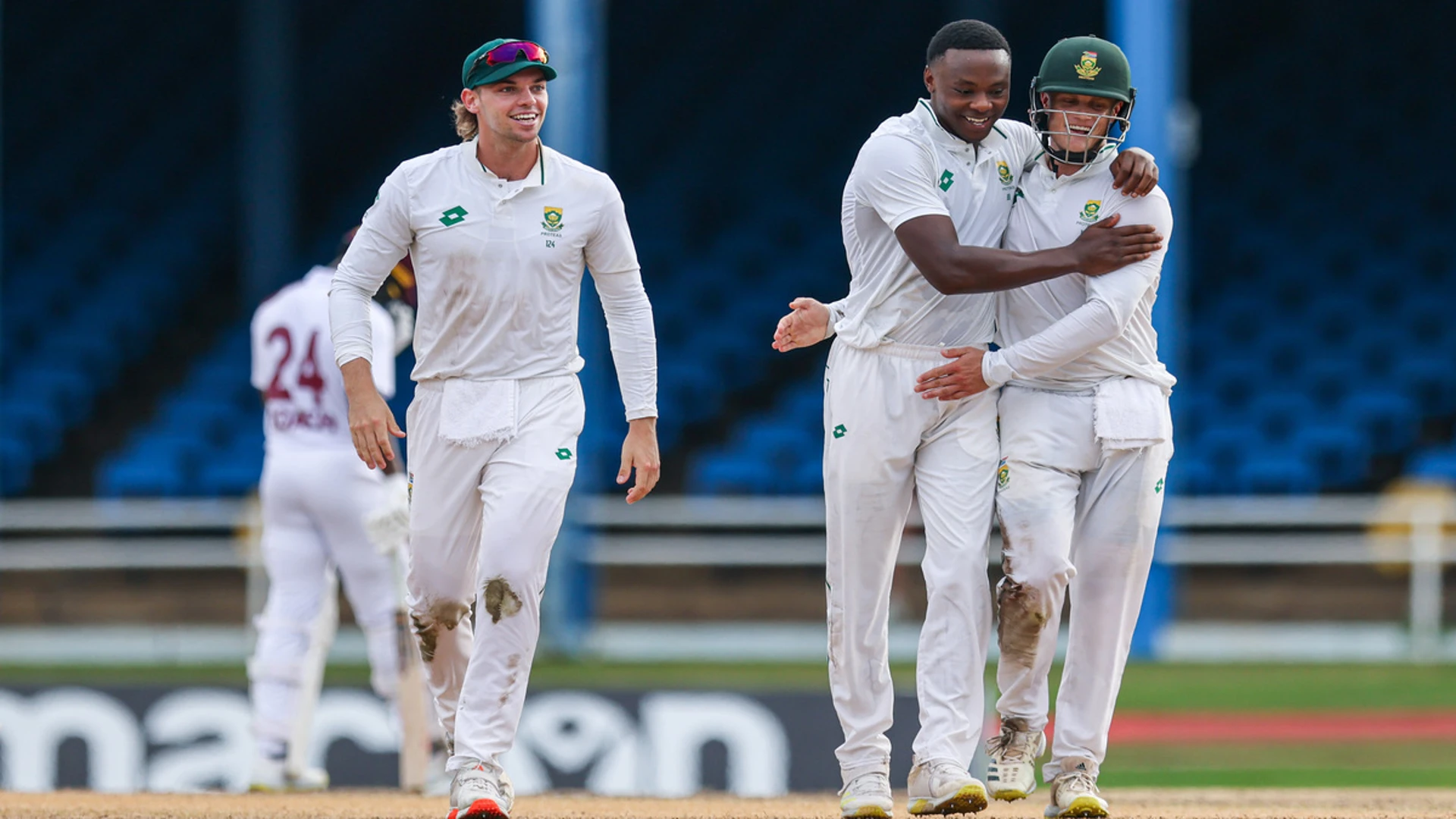 Bangladesh win toss and bat in first test against South Africa