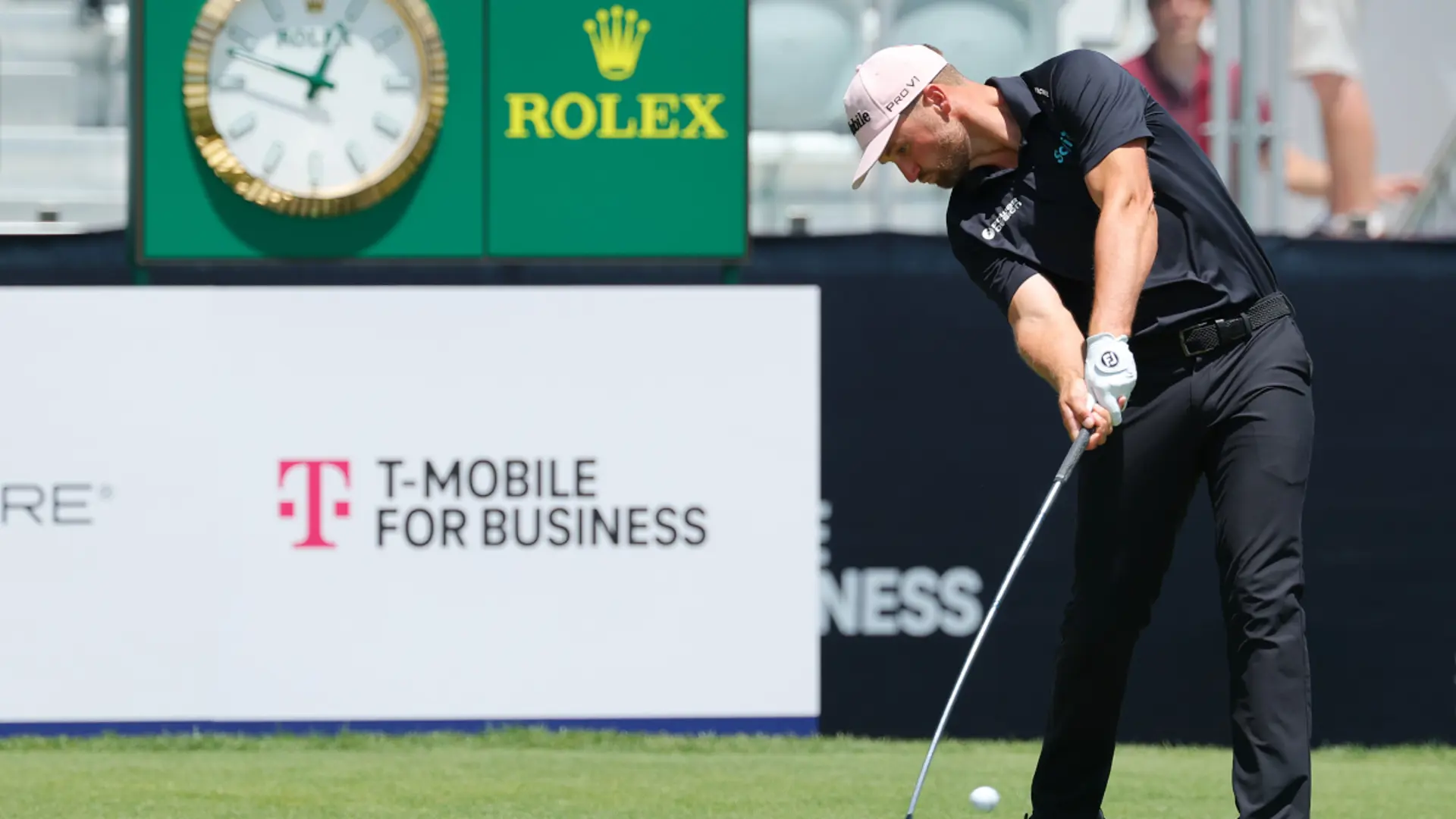 Wyndham Clark apologises for club throw during PGA Championship