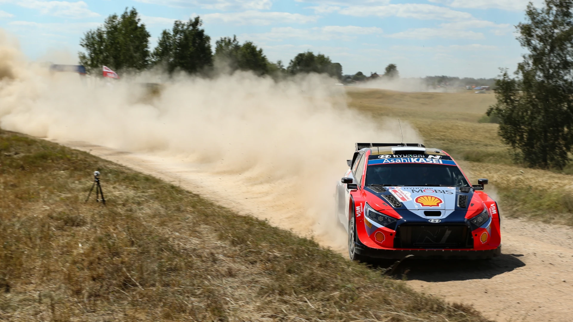 Tanak makes winning start to Rally Poland