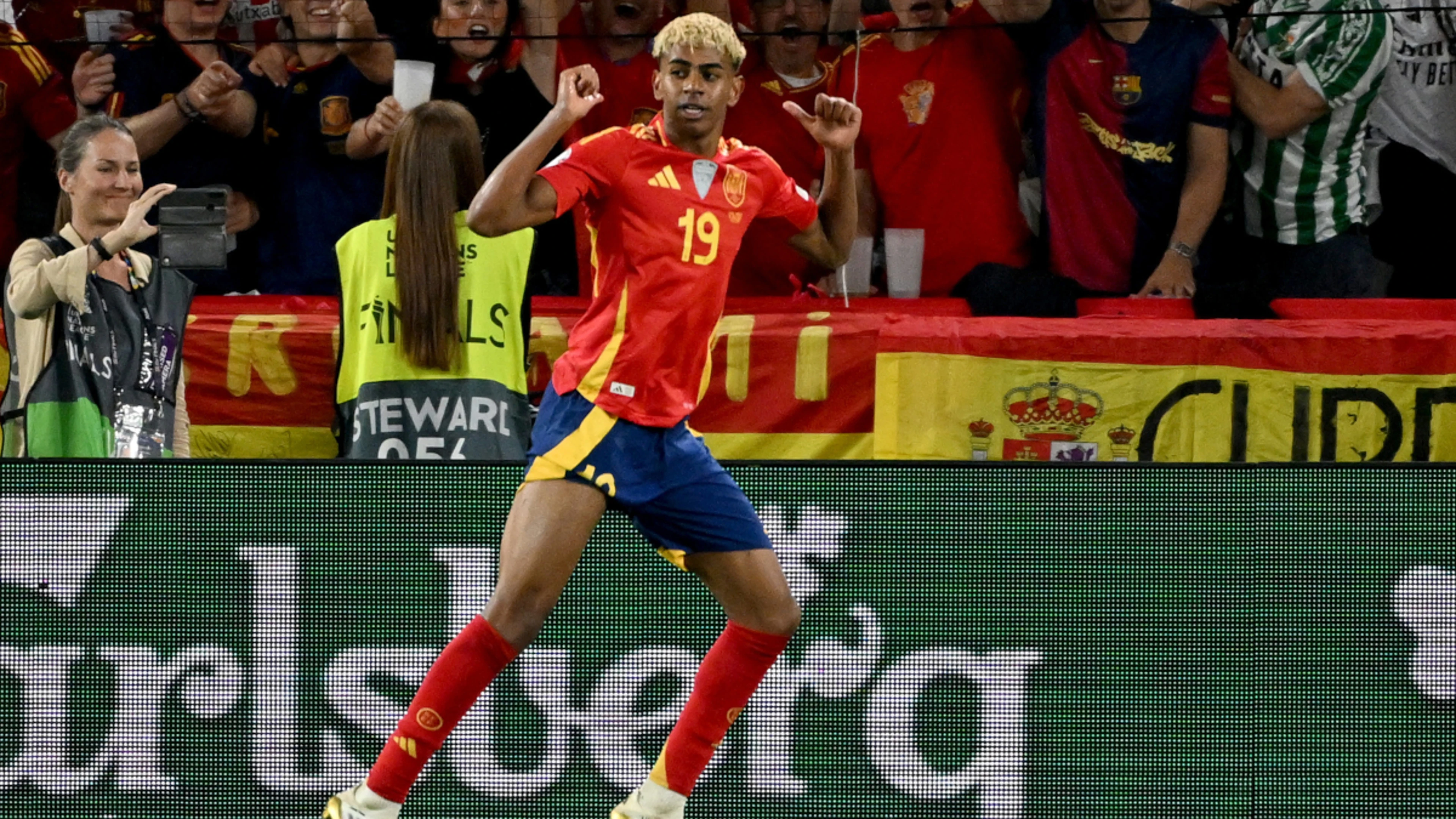 Spain beat France in thriller to reach Nations League final
