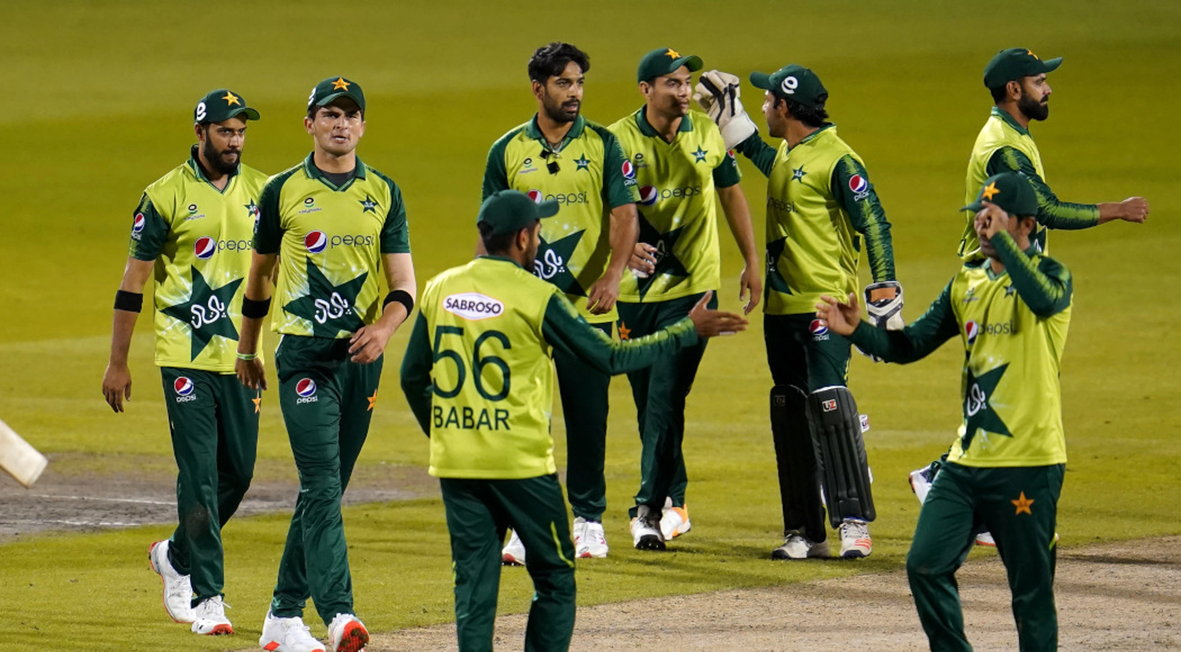 Pakistan drop Hafeez, Fakhar for South Africa T20s