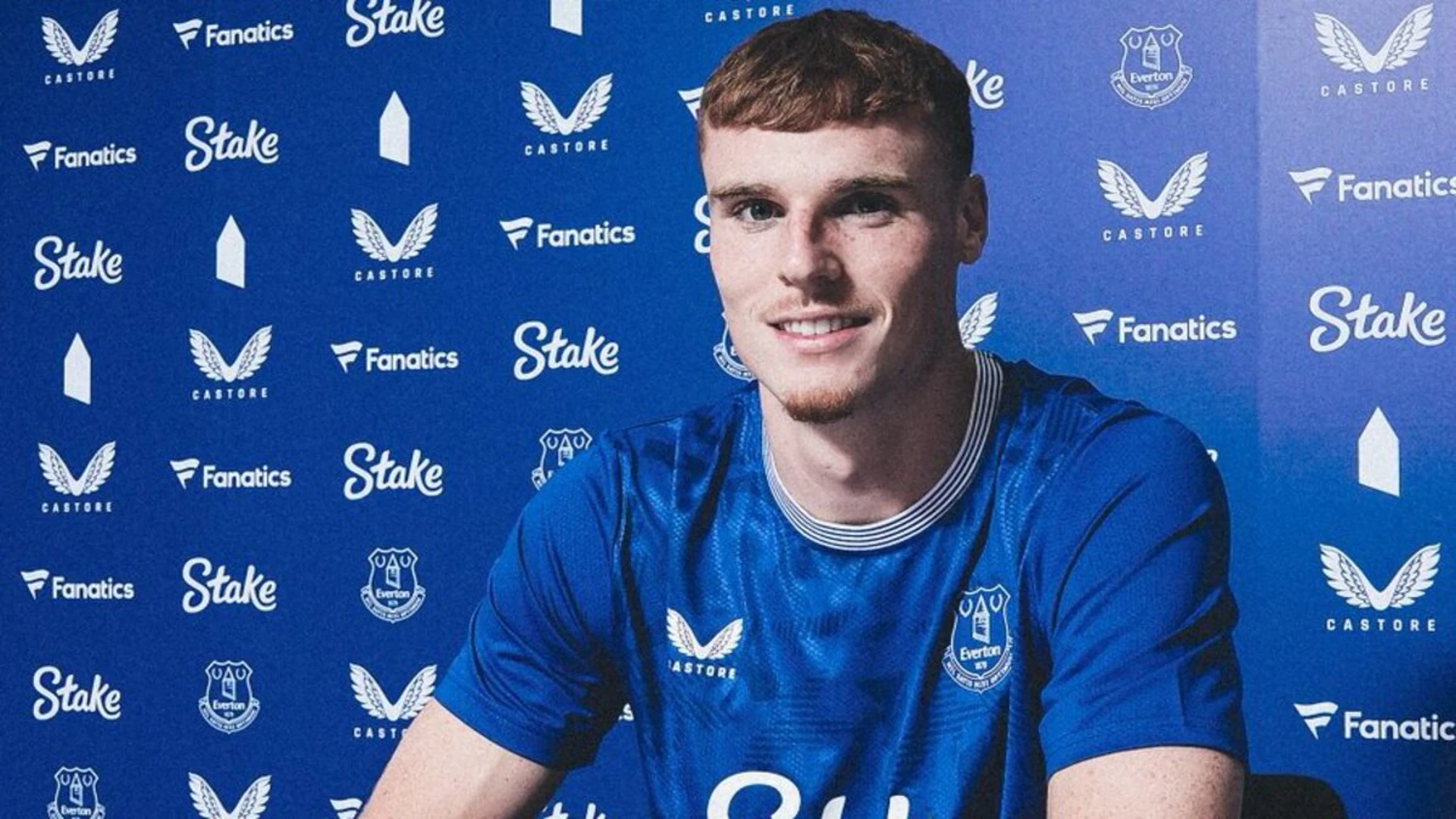 Everton sign Ireland centre-back O'Brien from Lyon