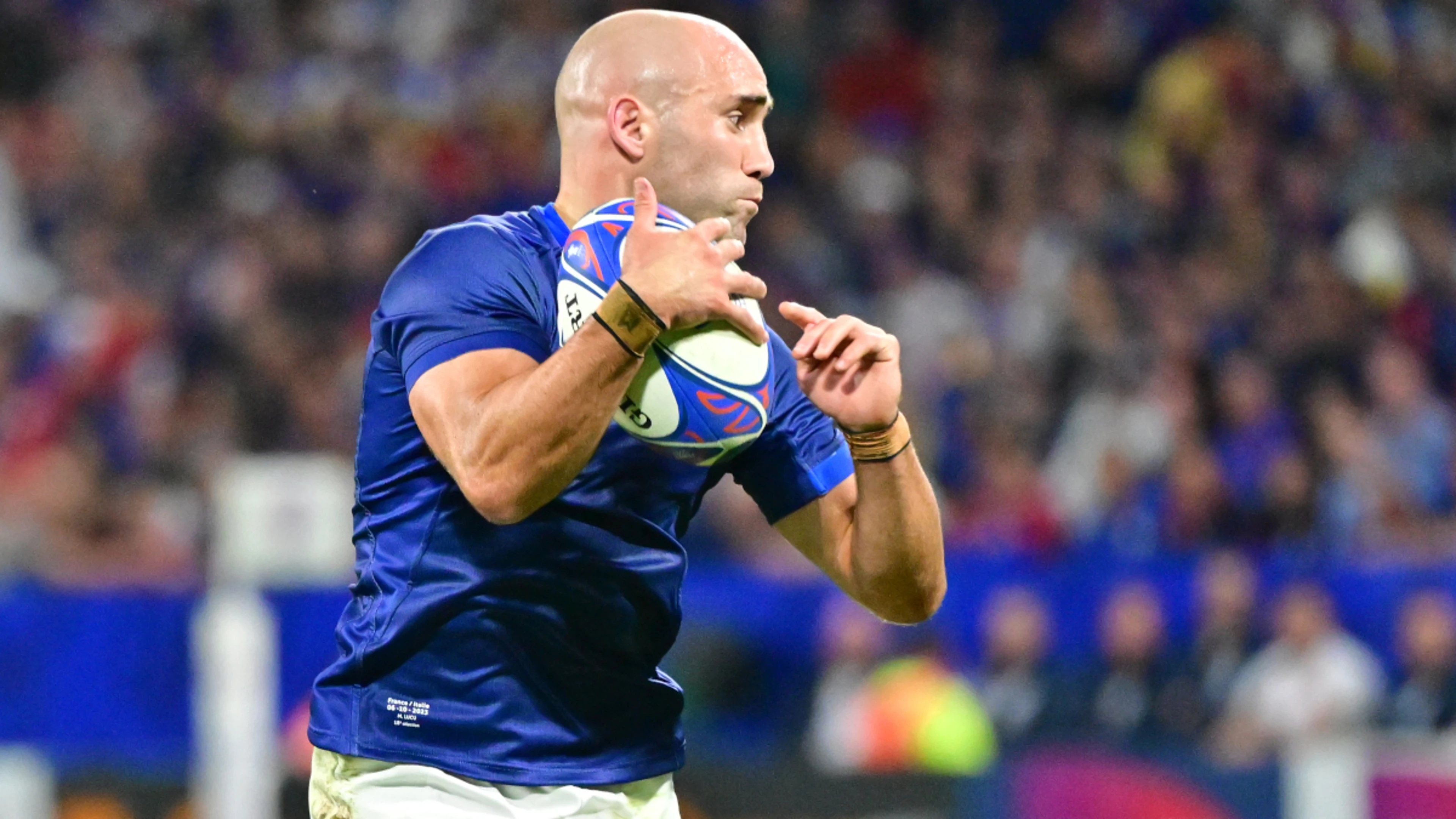 Lucu replaces Dupont for France's Six Nations opener