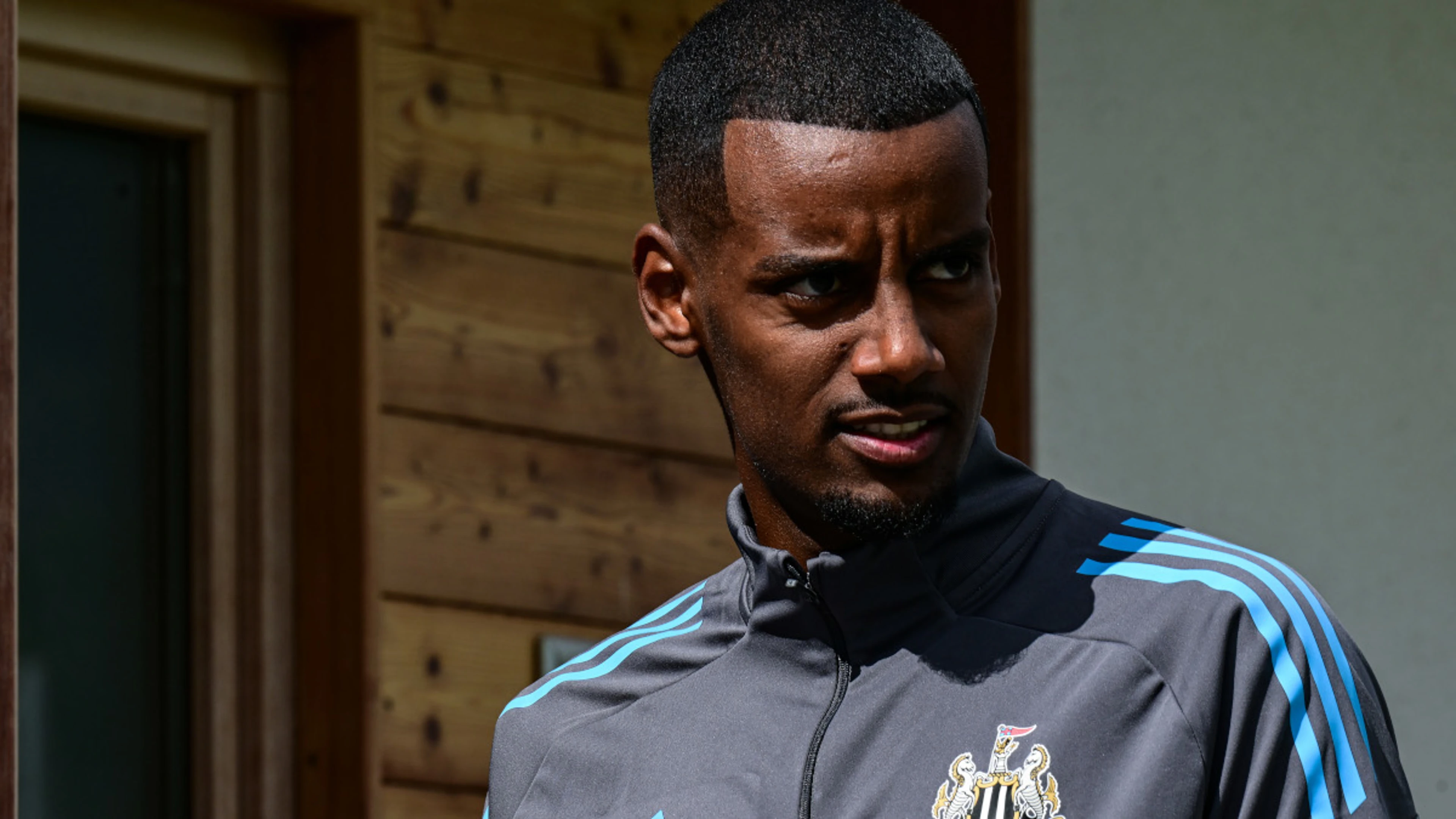 Isak selected by Sweden despite Newcastle standoff