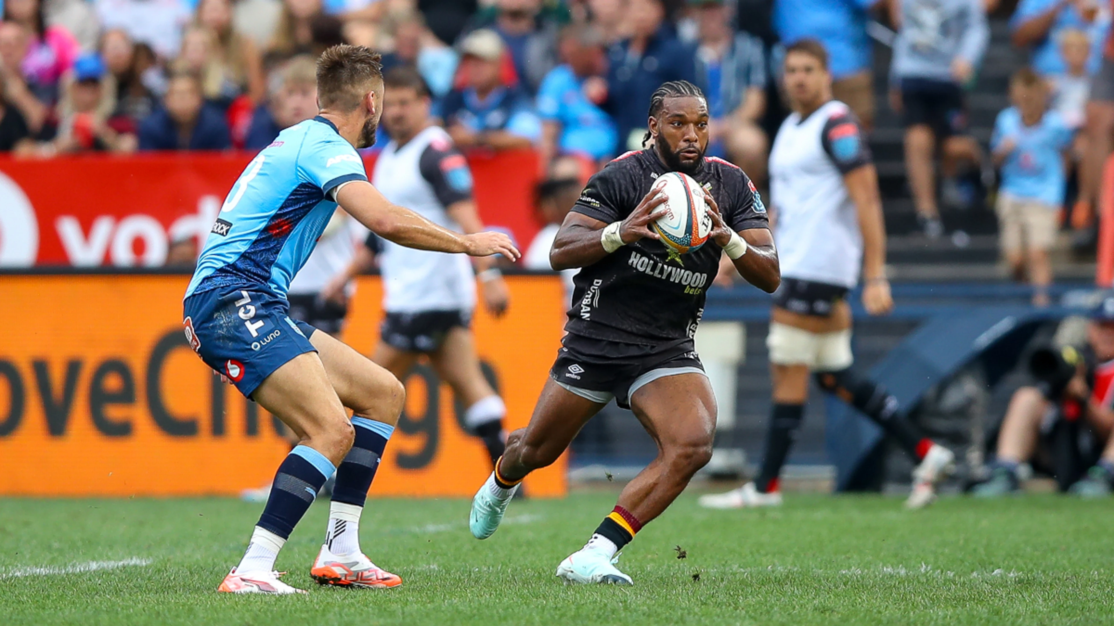 Sharks double sucker punch Bulls in Loftus burglary