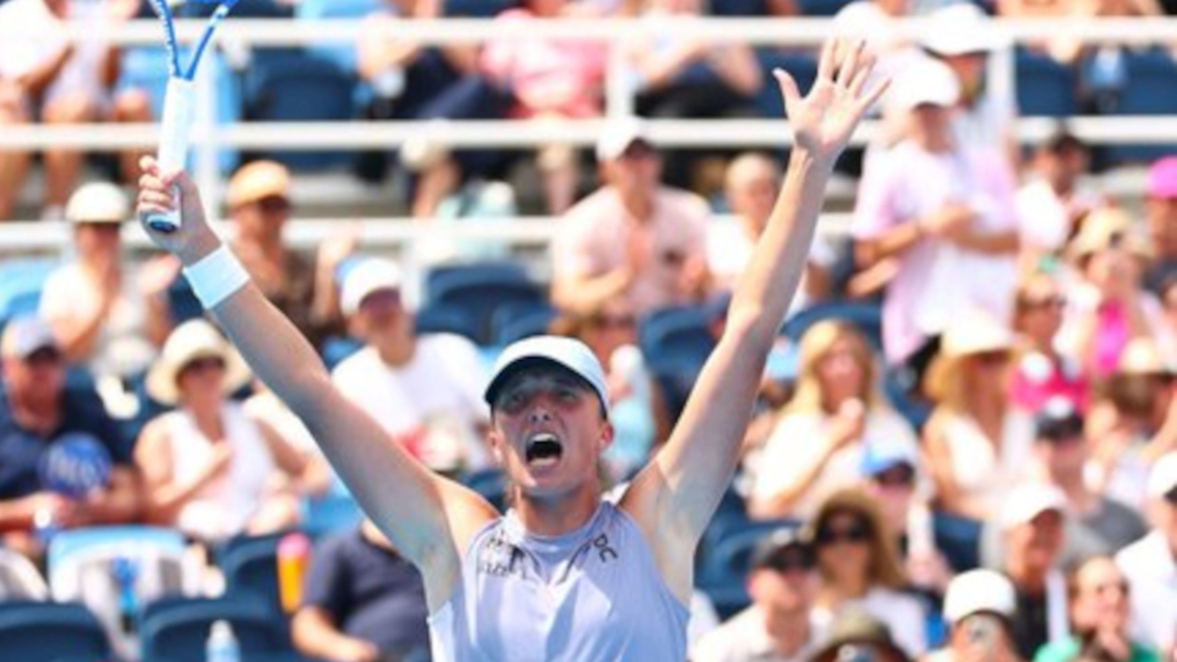 Swiatek downs Rybakina, faces Paolini in Cincinnati Open final