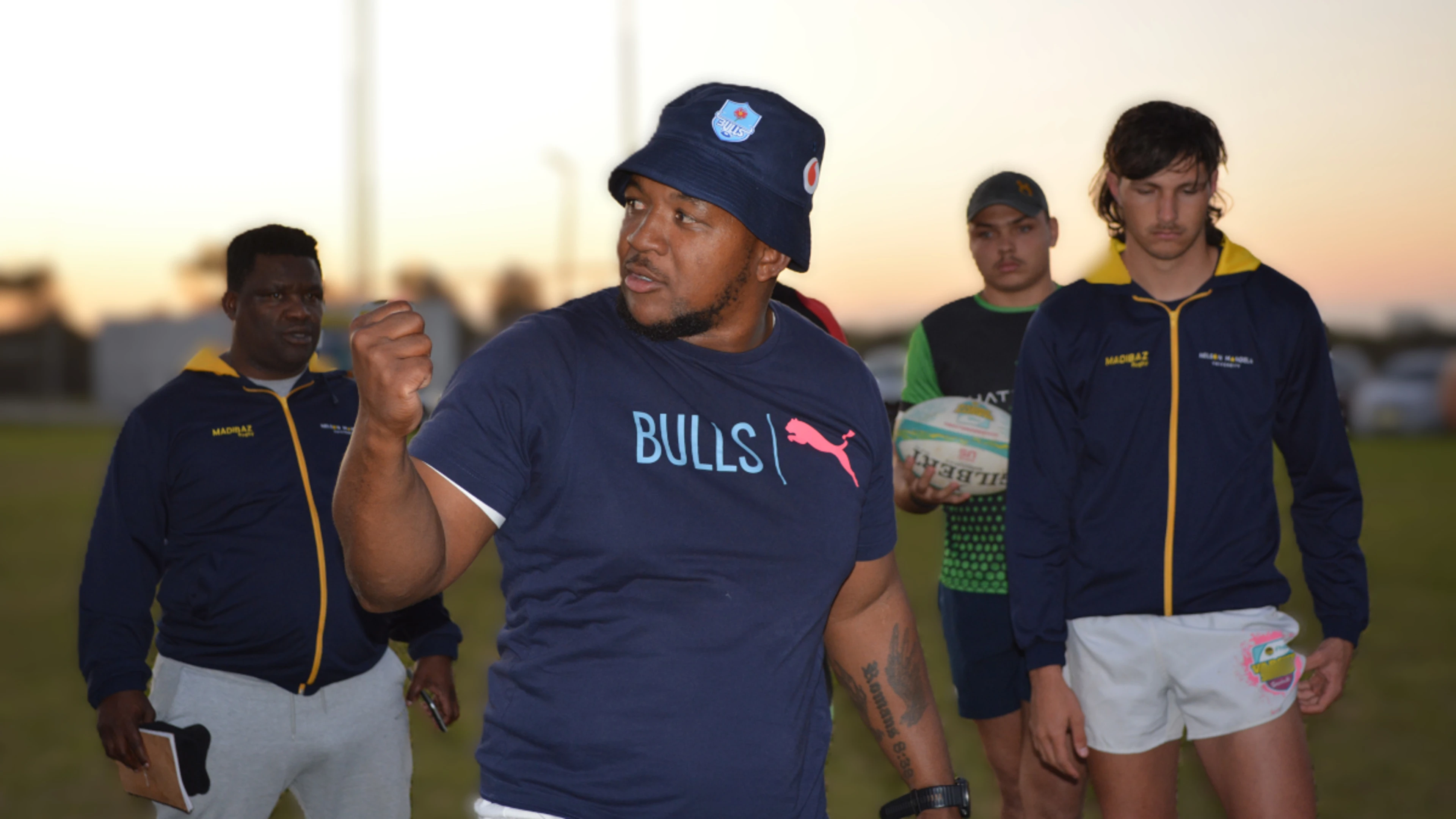 Maratlulle shares dark art of forward play with rugby players