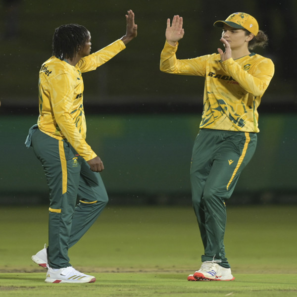 SERIES IN THE BAG: Khaka and Wolvaardt shine as SA down Pakistan