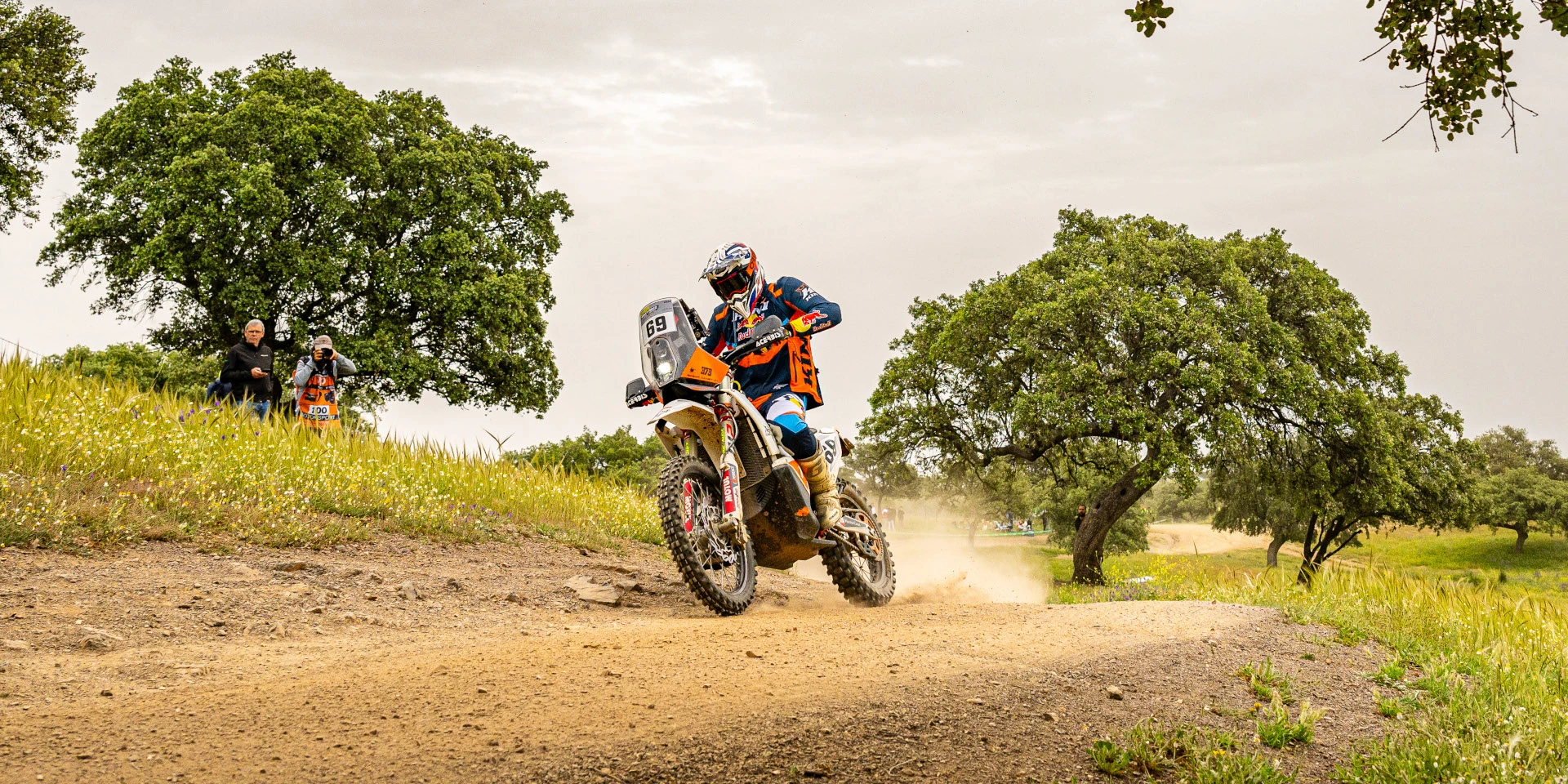 Bike rookie Canet enjoys dream Dakar start
