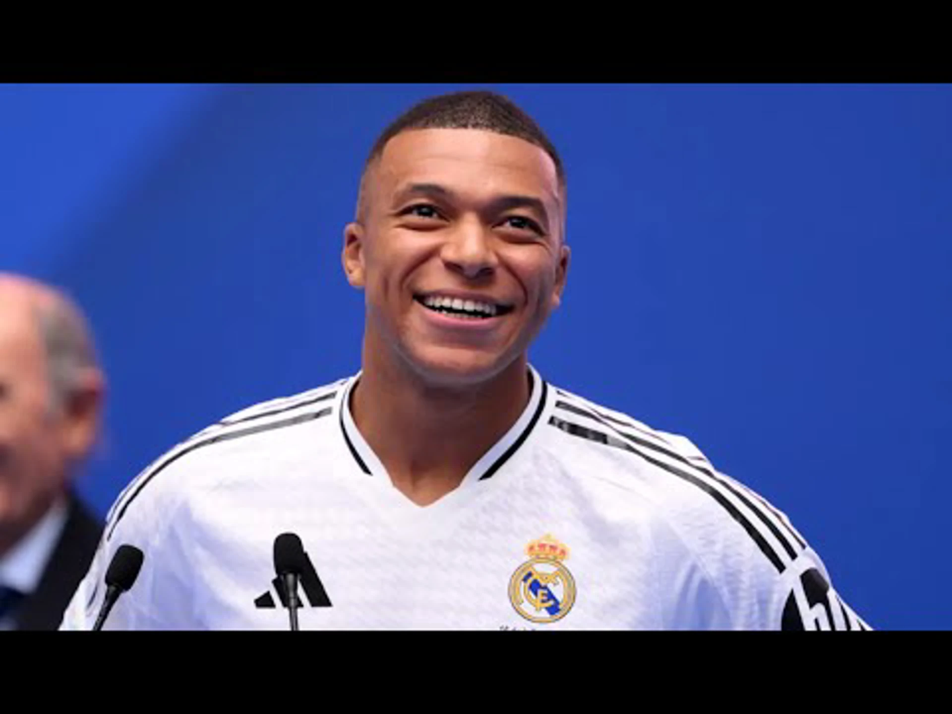 Kylian Mbappe unveiled to Real Madrid fans | LaLiga