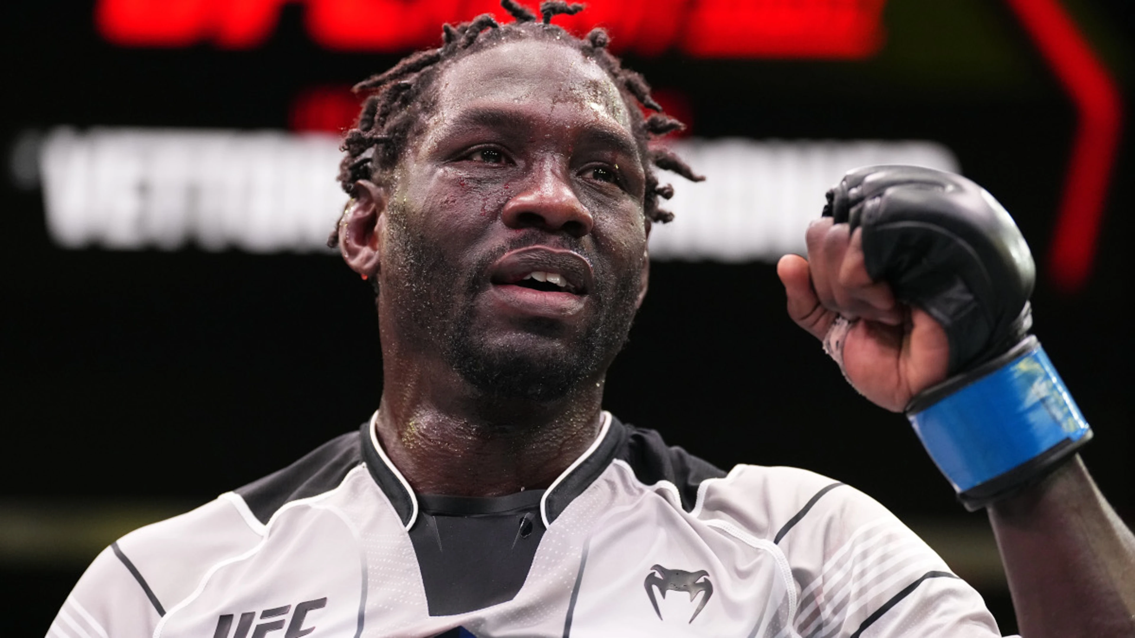 Cannonier chases third straight win at Fight Night