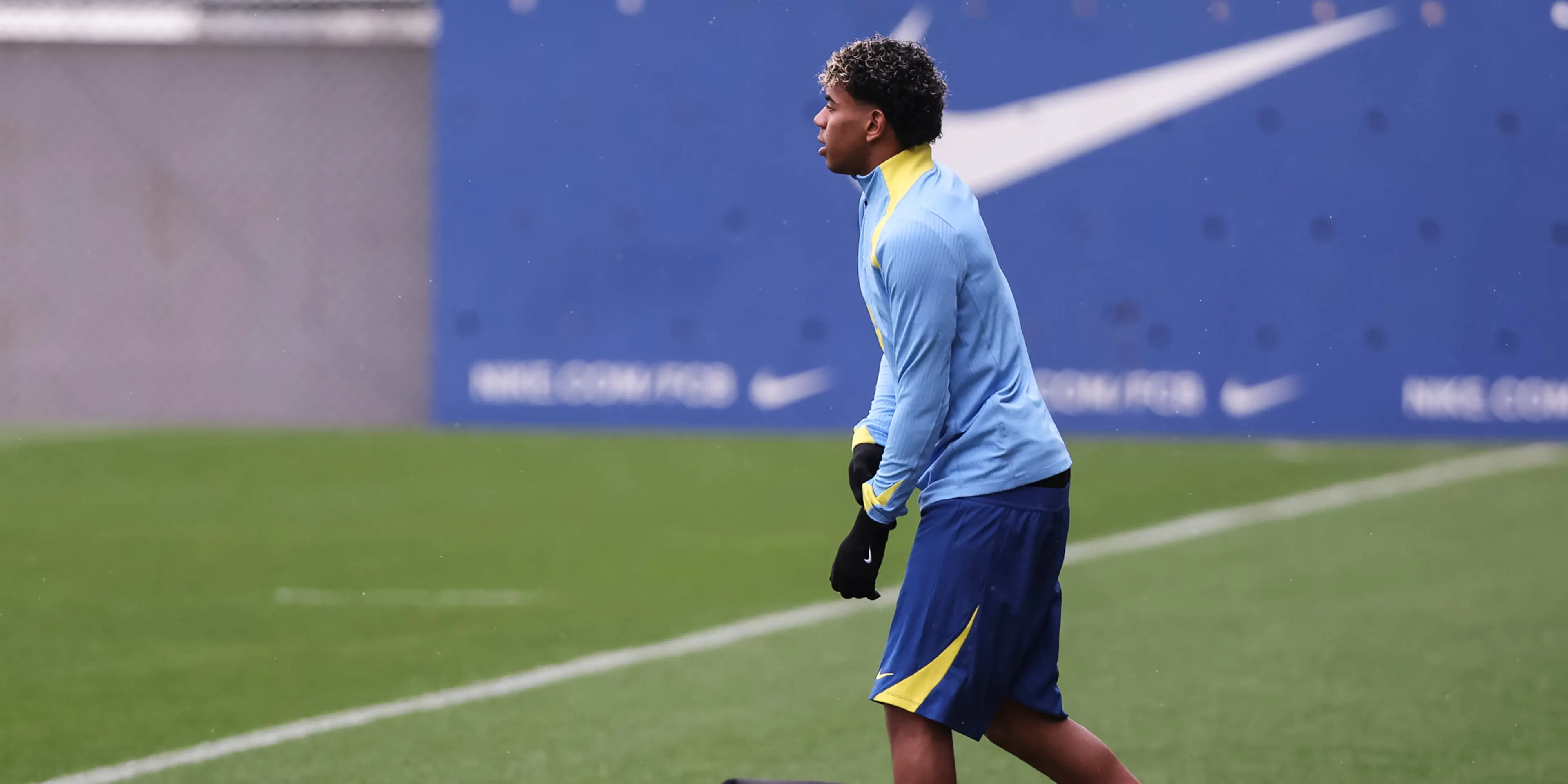 Comparing Yamal to Messi 'crazy': Barca's Olmo