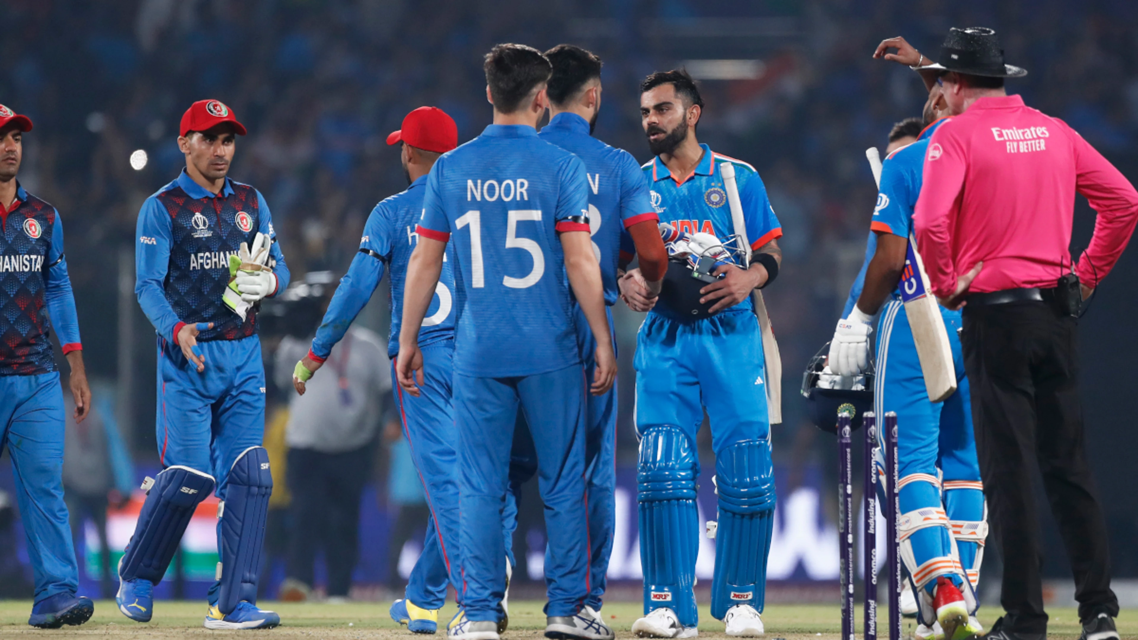 Kohli, Naveen bury IPL hatchet with World Cup hug