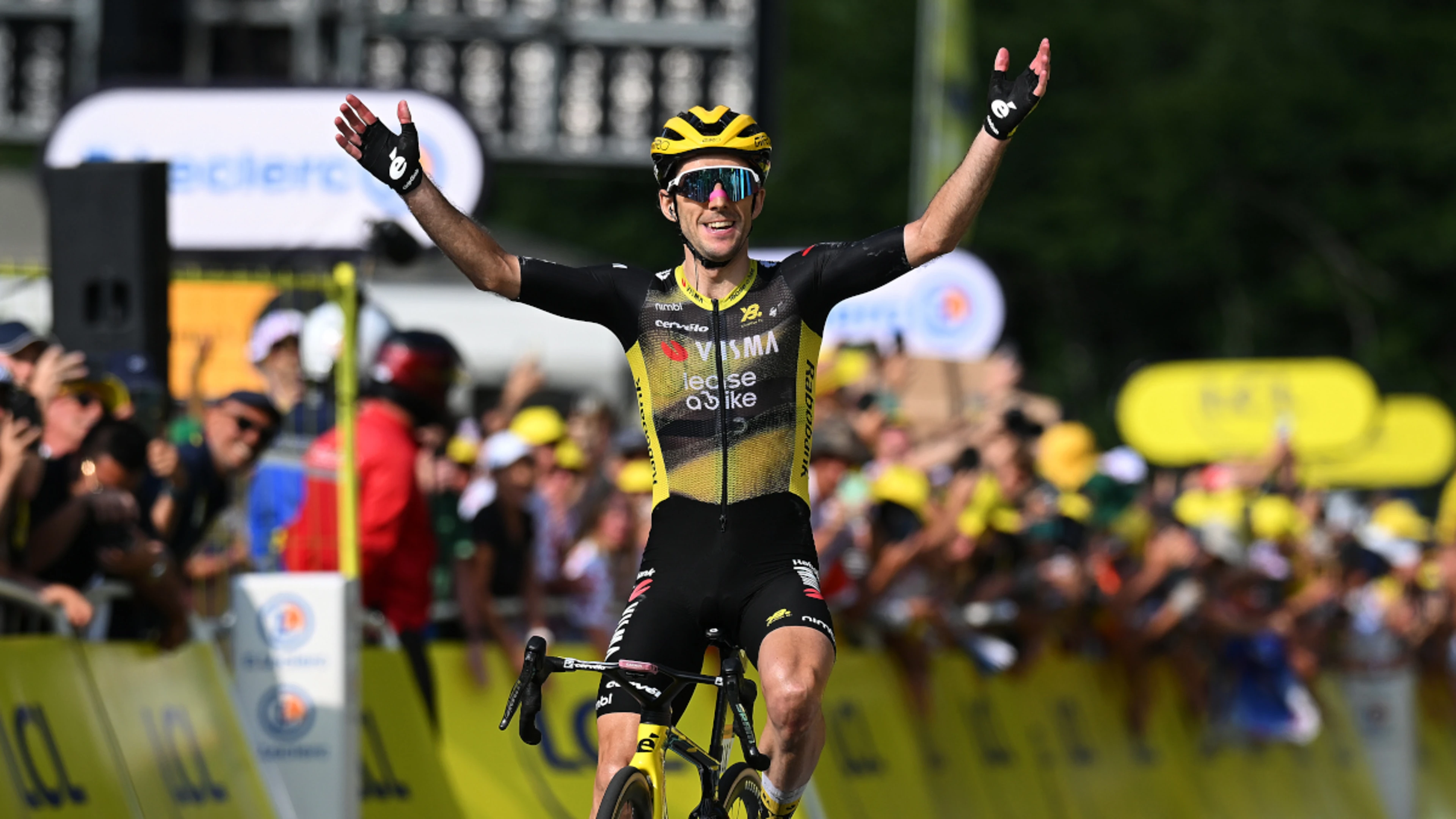 Ireland's Healy takes Tour de France lead as Yates wins stage 10