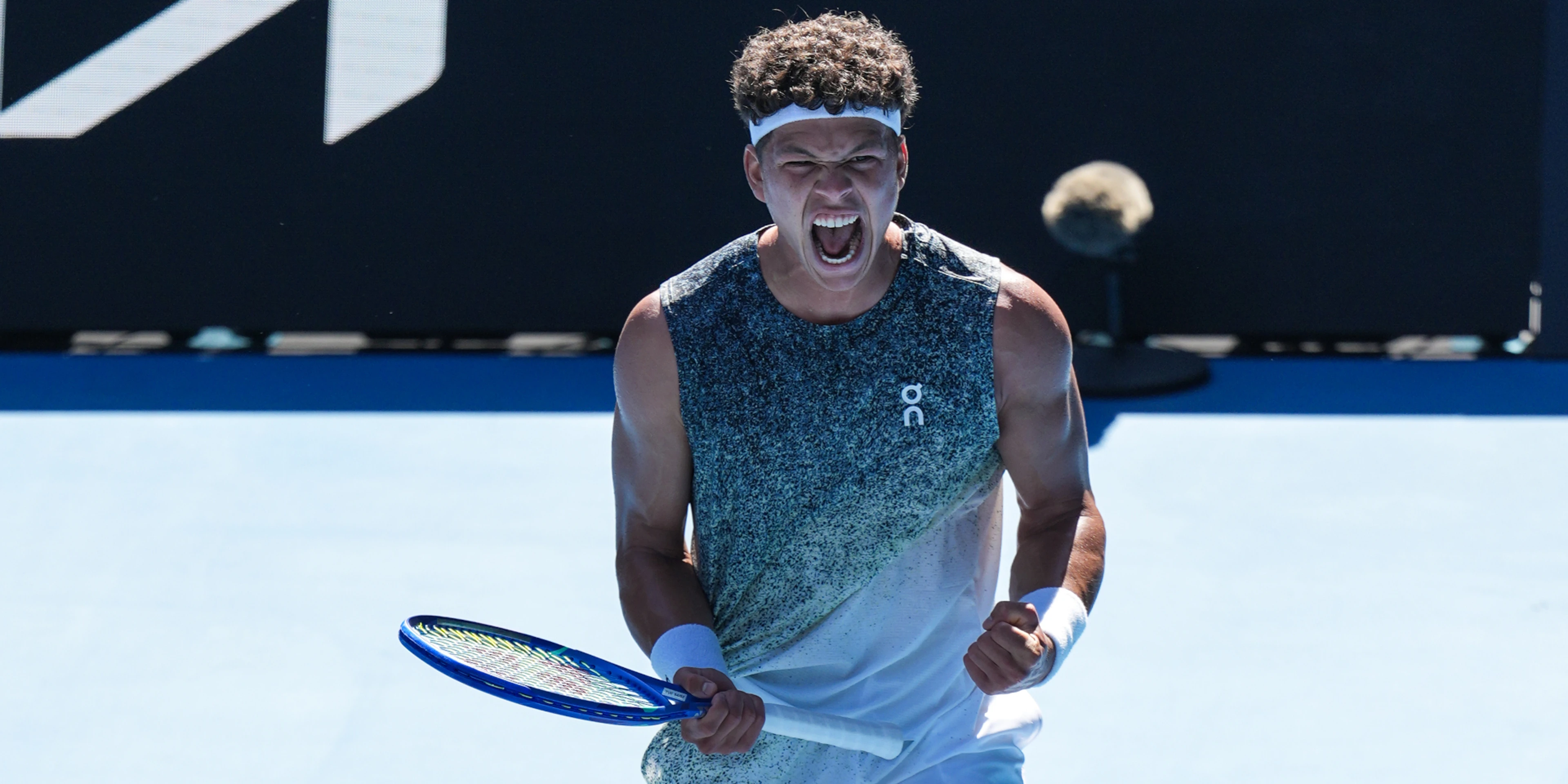 Shelton overcomes Humbert, Fonseca exits