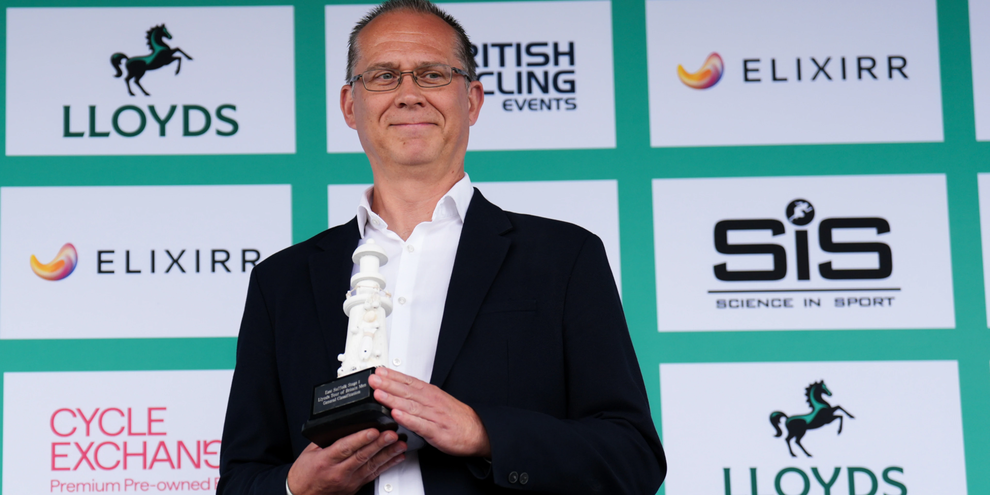 Britain rolls out routes for 2027 Tour de France and Tour de France Femmes