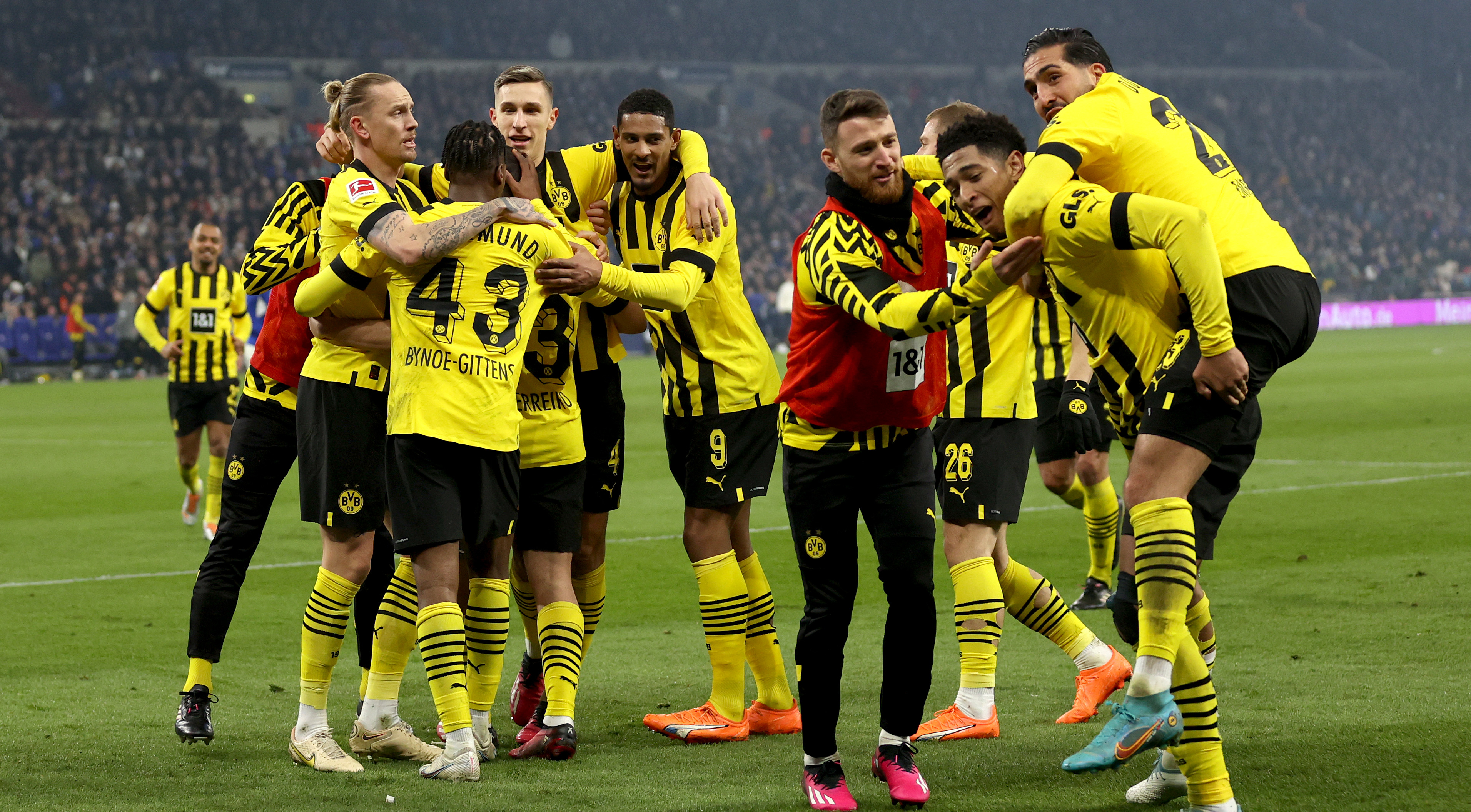 Schalke snap Dortmund's winning run with draw in Ruhr derby