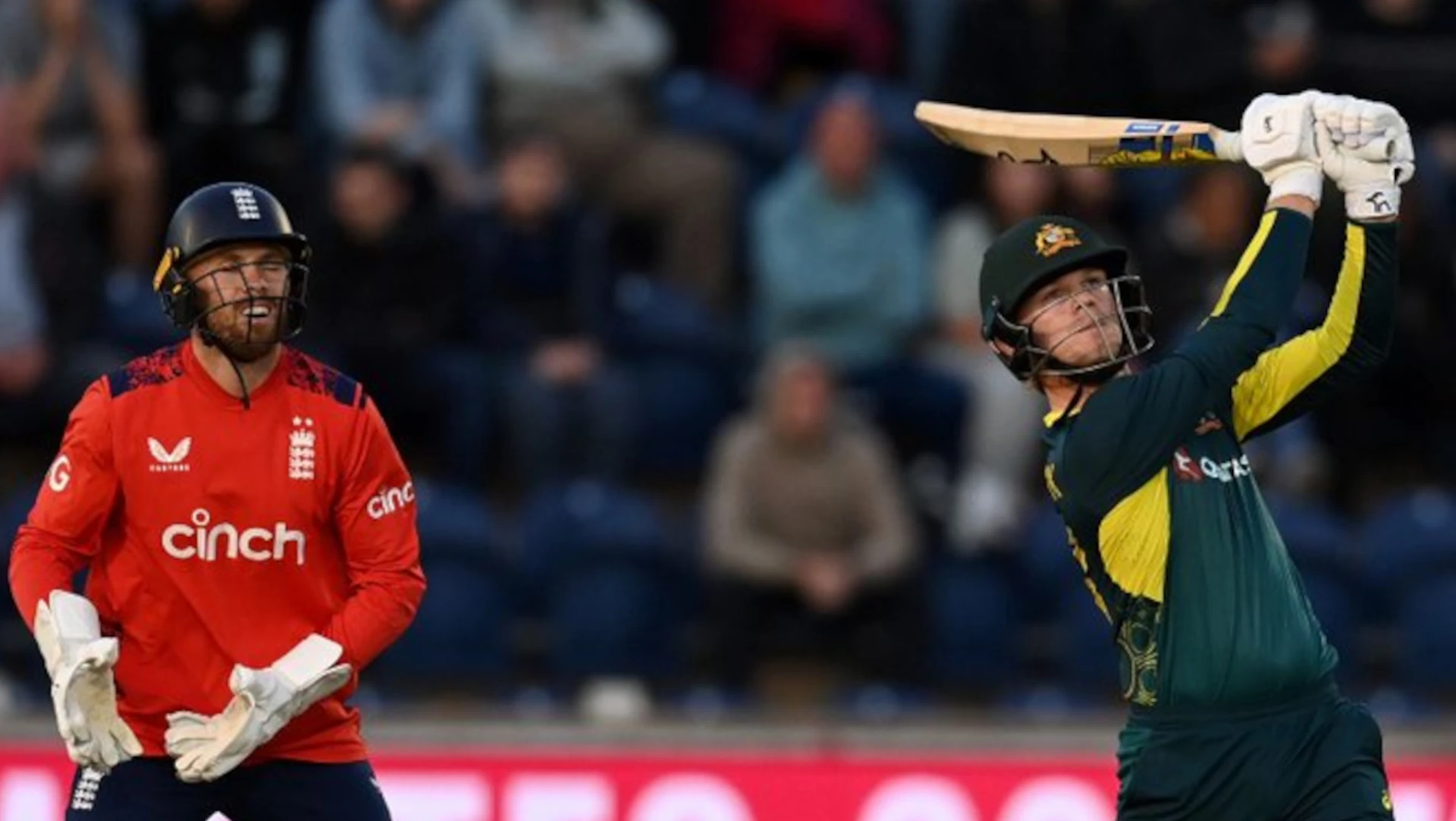 Australia smash England for 193 in 2nd T20