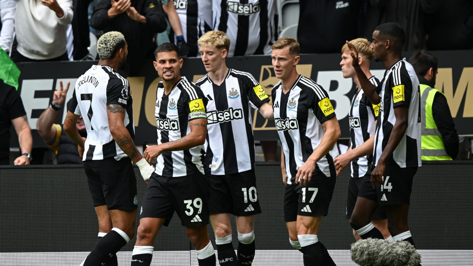 Joelinton secures victory for 10-man Newcastle over Southampton