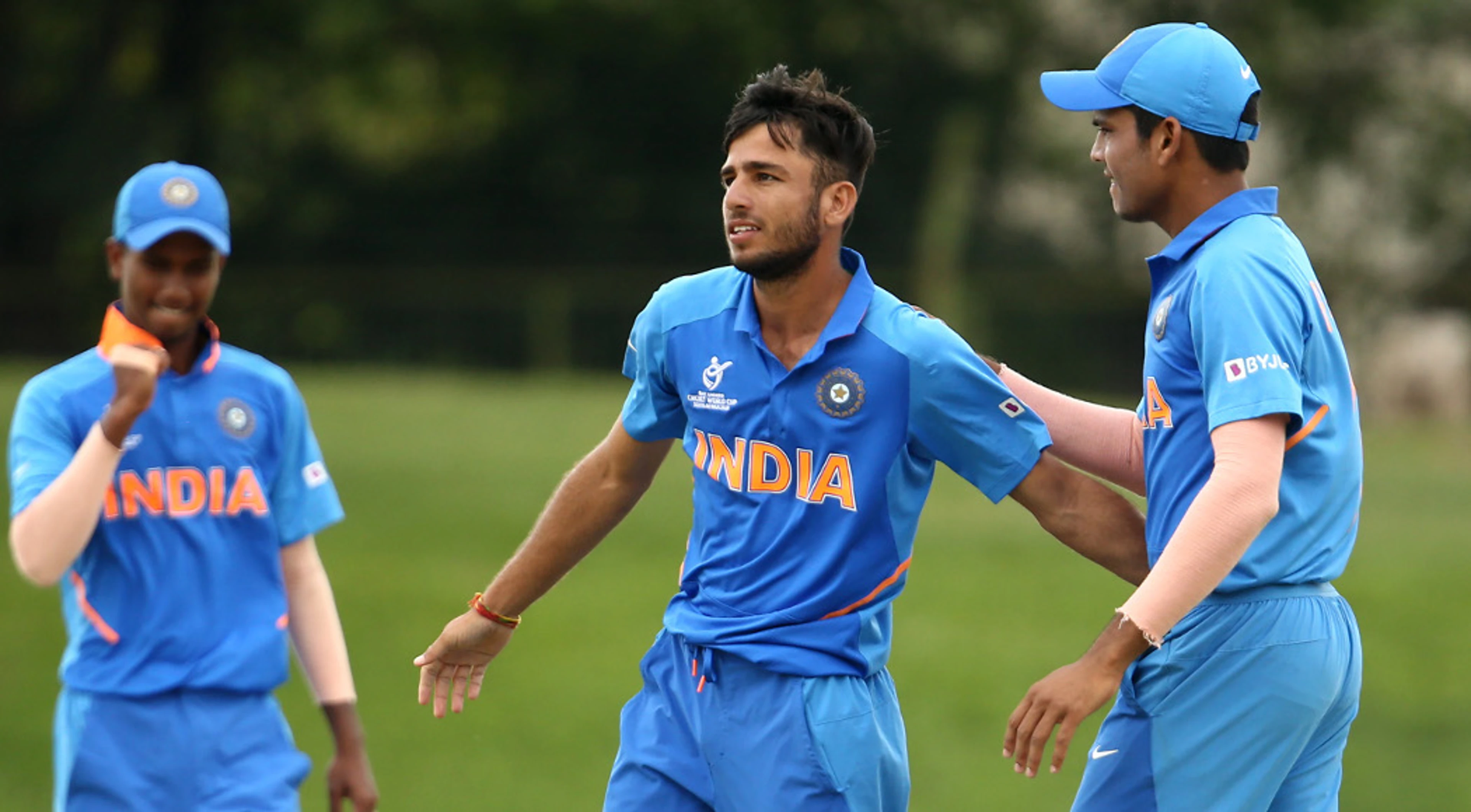 India qualify for quarterfinals while Bangladesh stay perfect