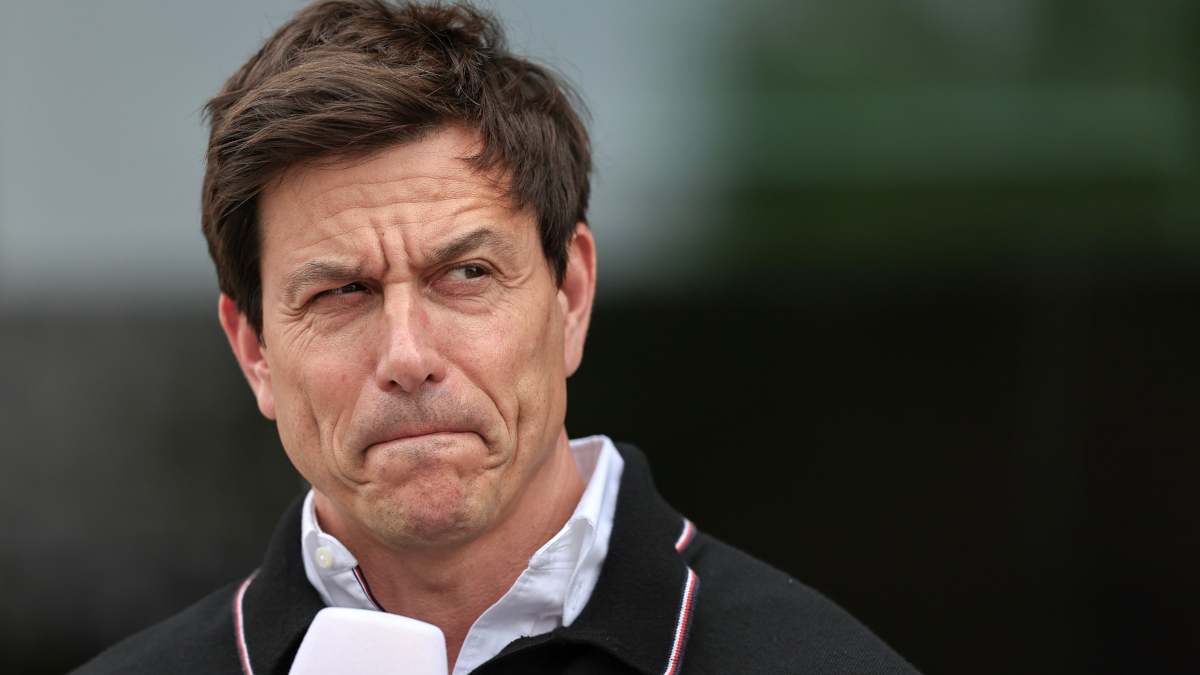 Verstappen could consider joining rivals Mercedes - Wolff