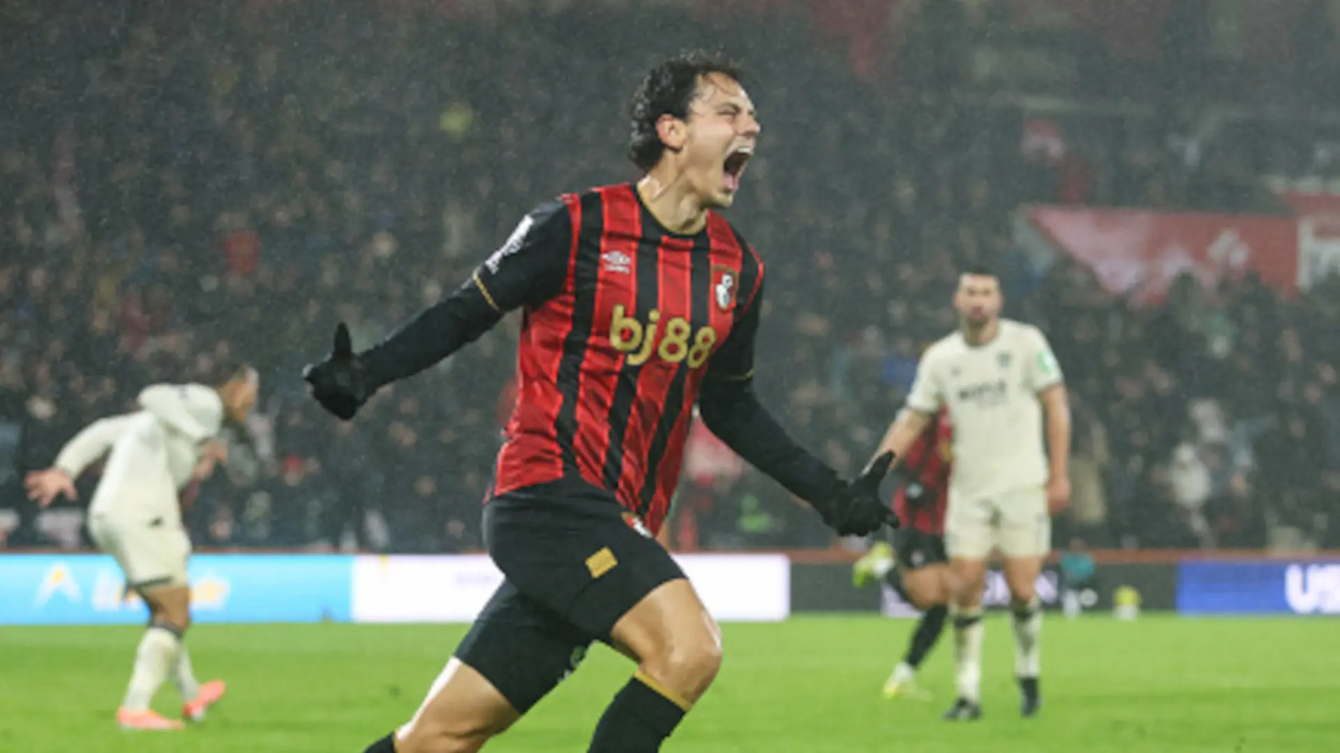 Bournemouth fight back to clinch draw with West Ham
