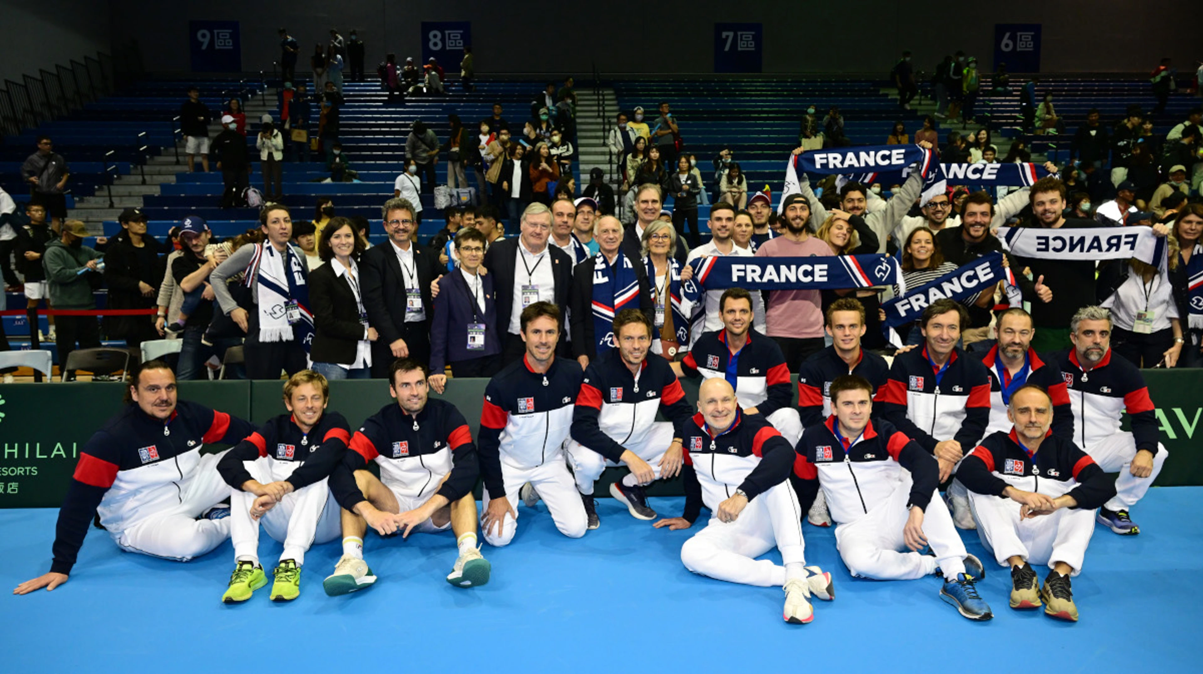France qualify for Davis Cup group stage