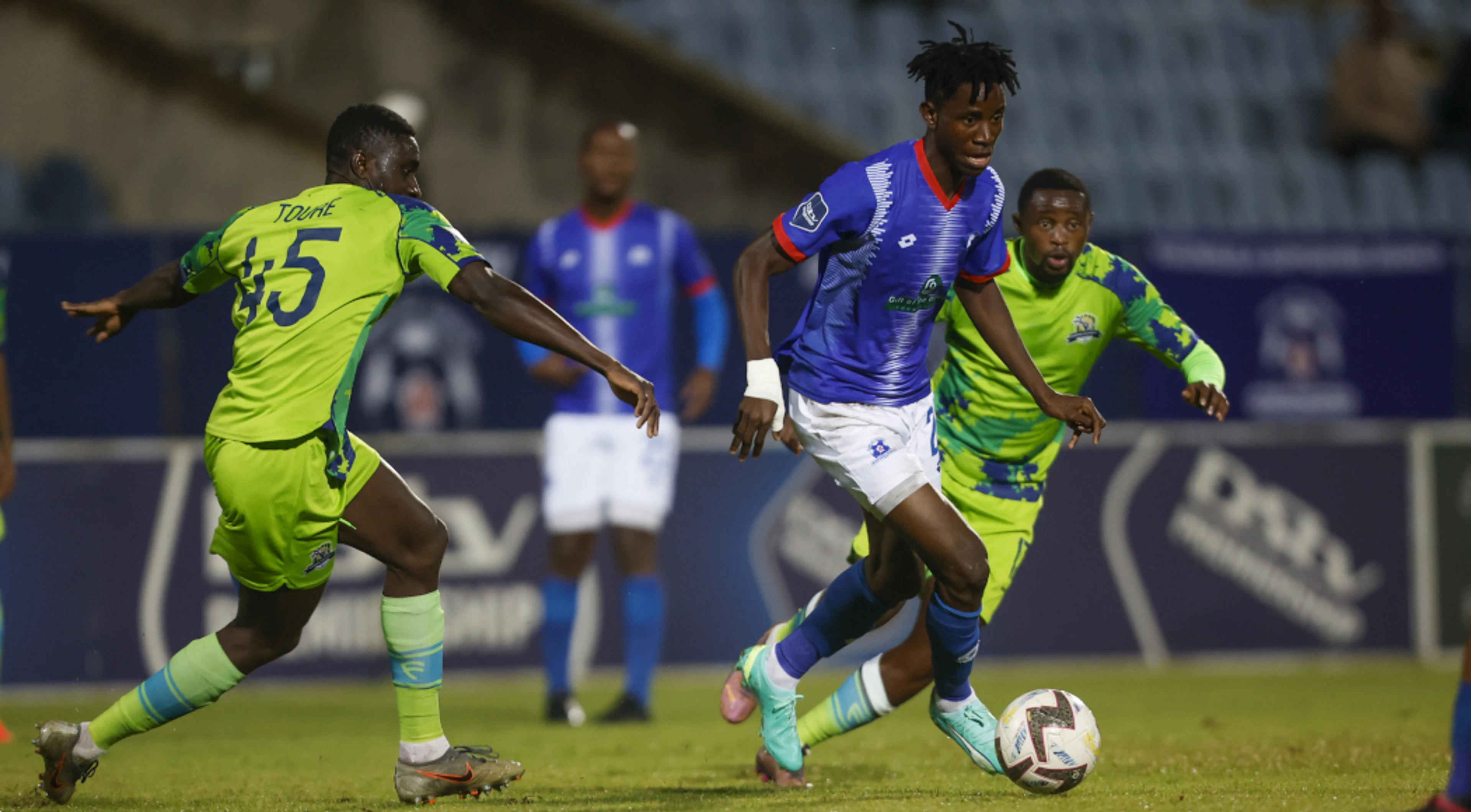 Late Mvelase header denies Maritzburg a precious win