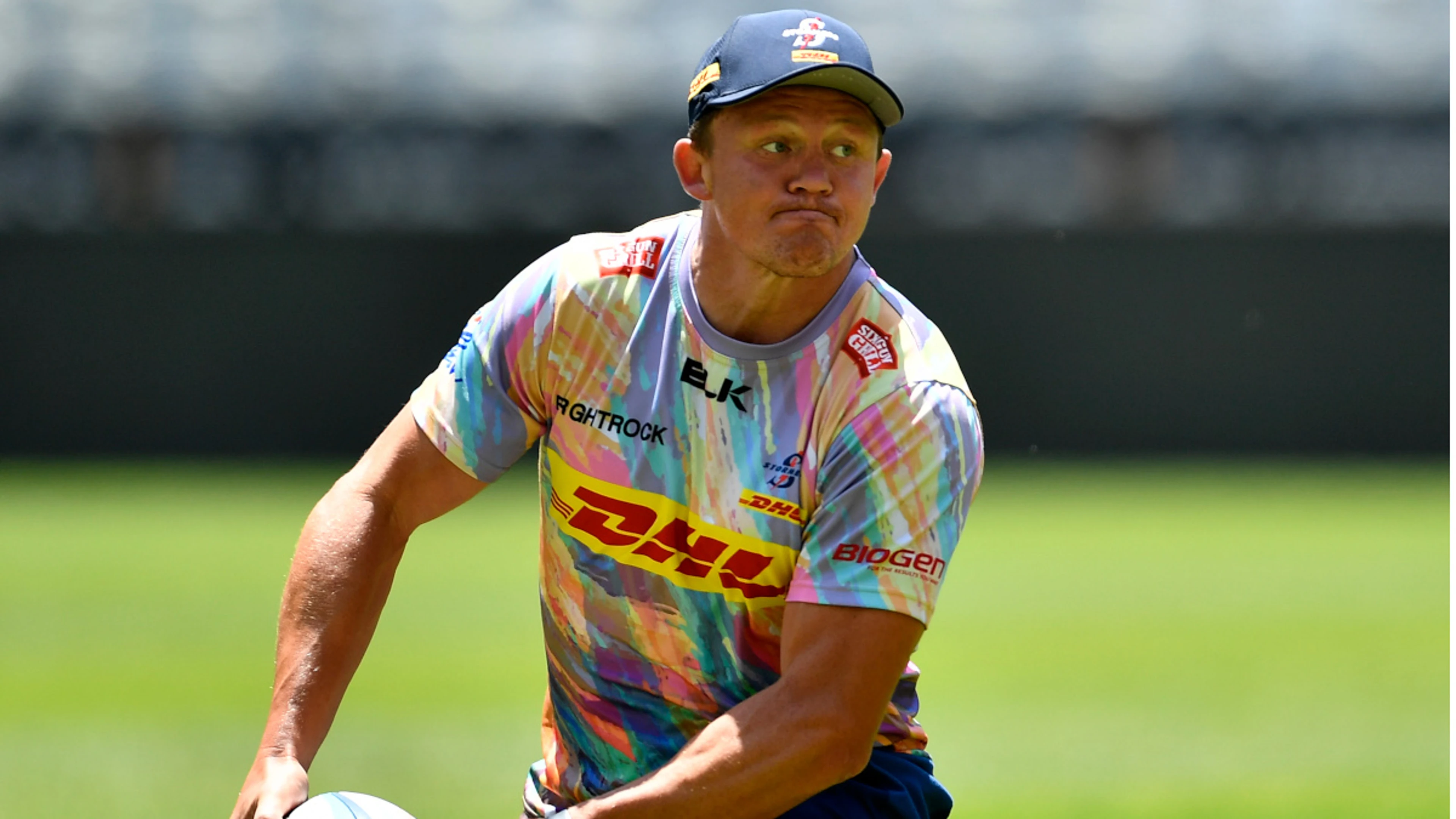 Veteran forward Fourie wins contract extension