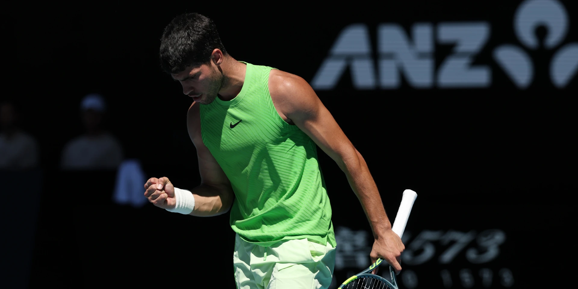 WRAP: Alcaraz eases into Melbourne last 16 as Sabalenka 'all over the place'