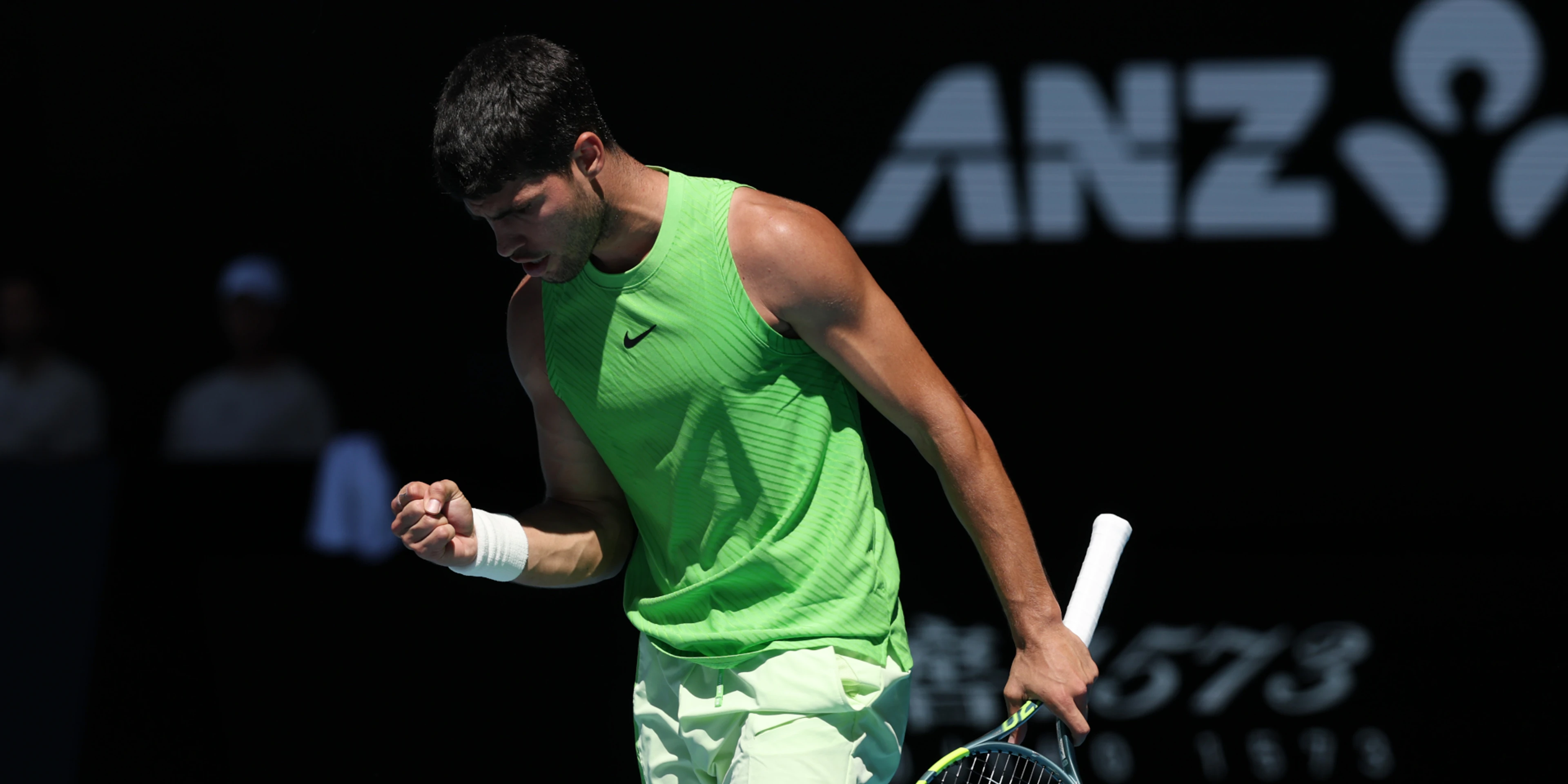 WRAP: Alcaraz eases into Melbourne last 16 as Sabalenka 'all over the place'