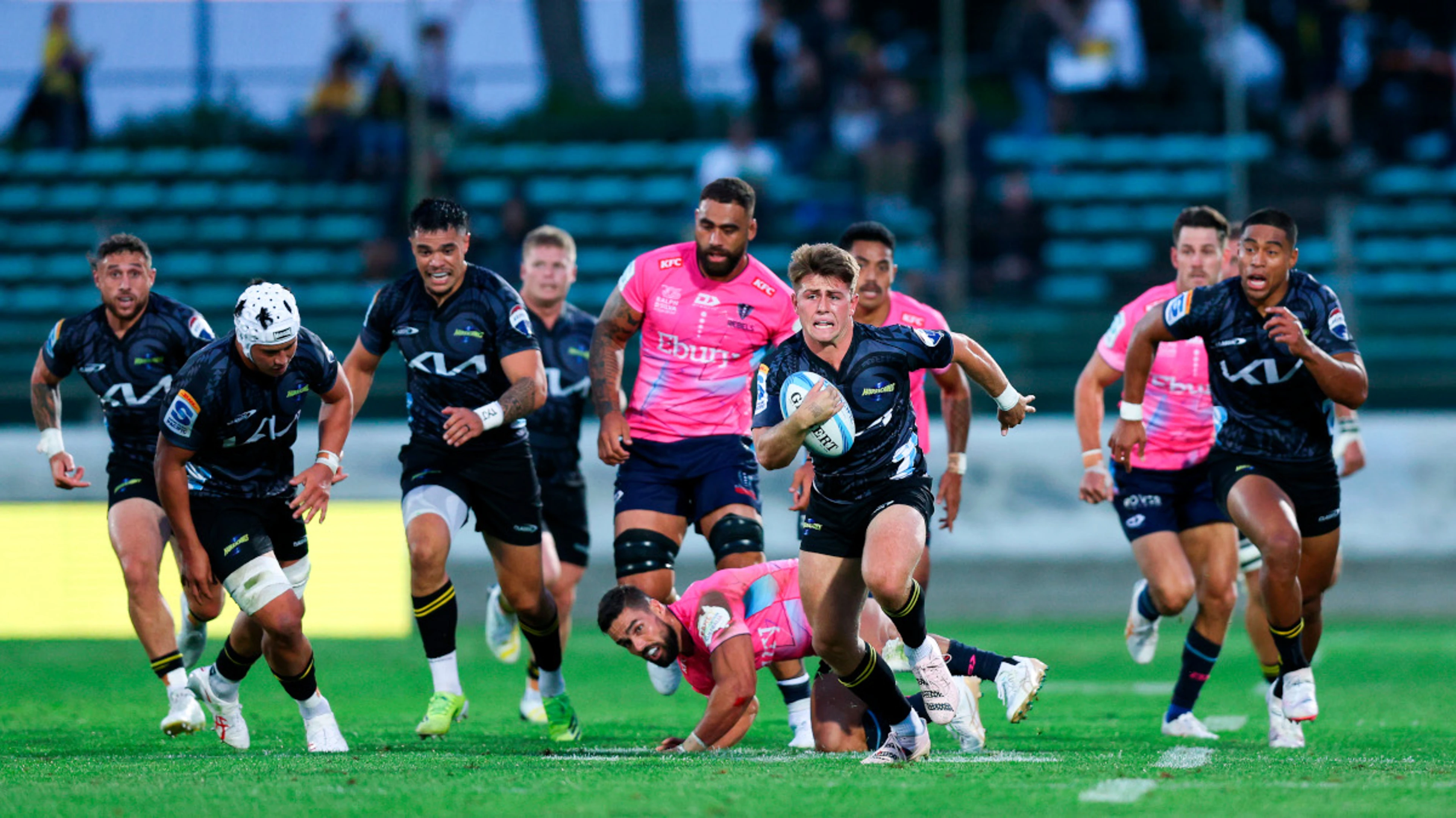 Hot Hurricanes remain unbeaten in Super Rugby, Reds stunned in Perth