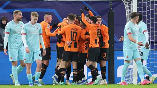 Shakhtar beat Antwerp to keep Champions League hopes alive