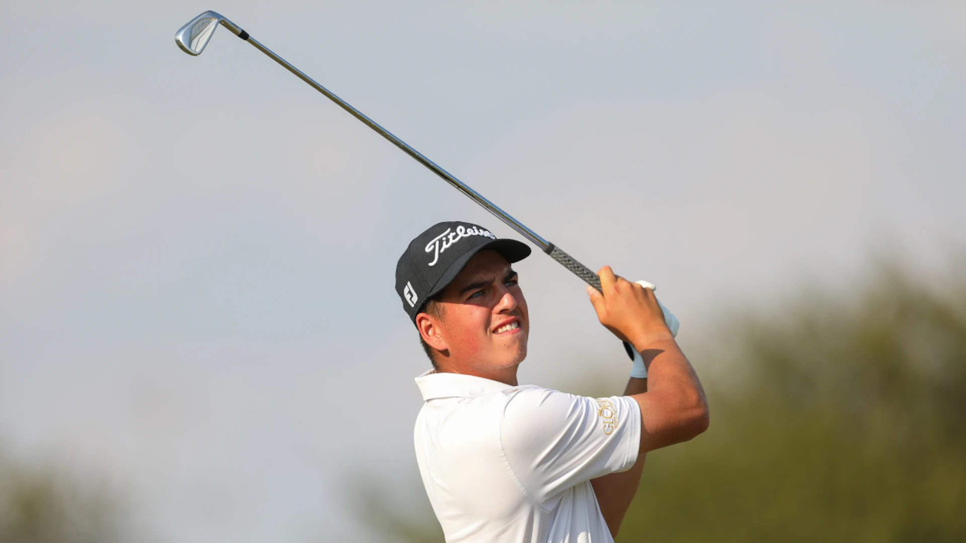 Englishman Oakley leads Vodacom Origins at Sishen Golf Club