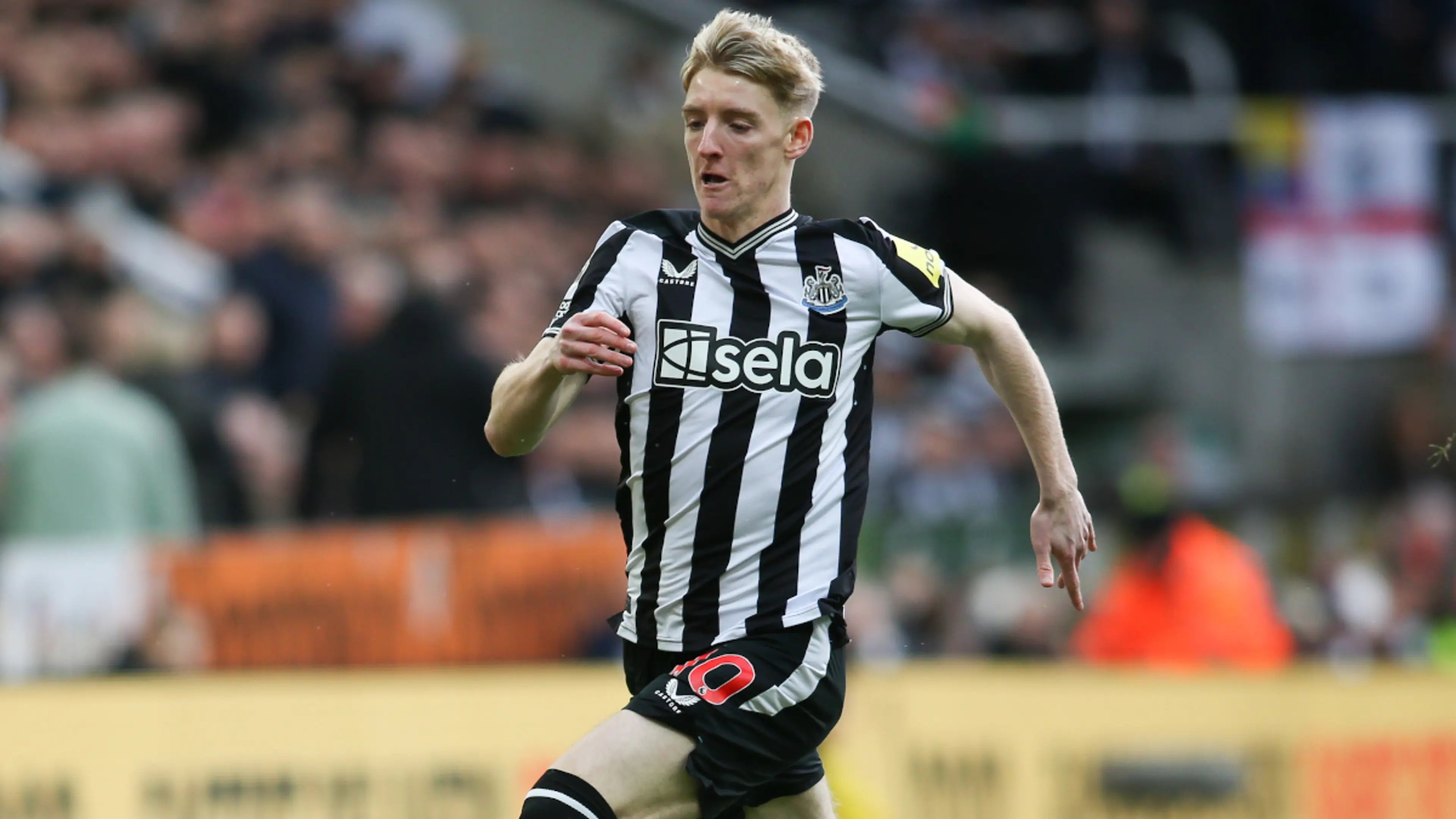 Howe urges Gordon to maintain Newcastle 'focus' amid Arsenal move talk