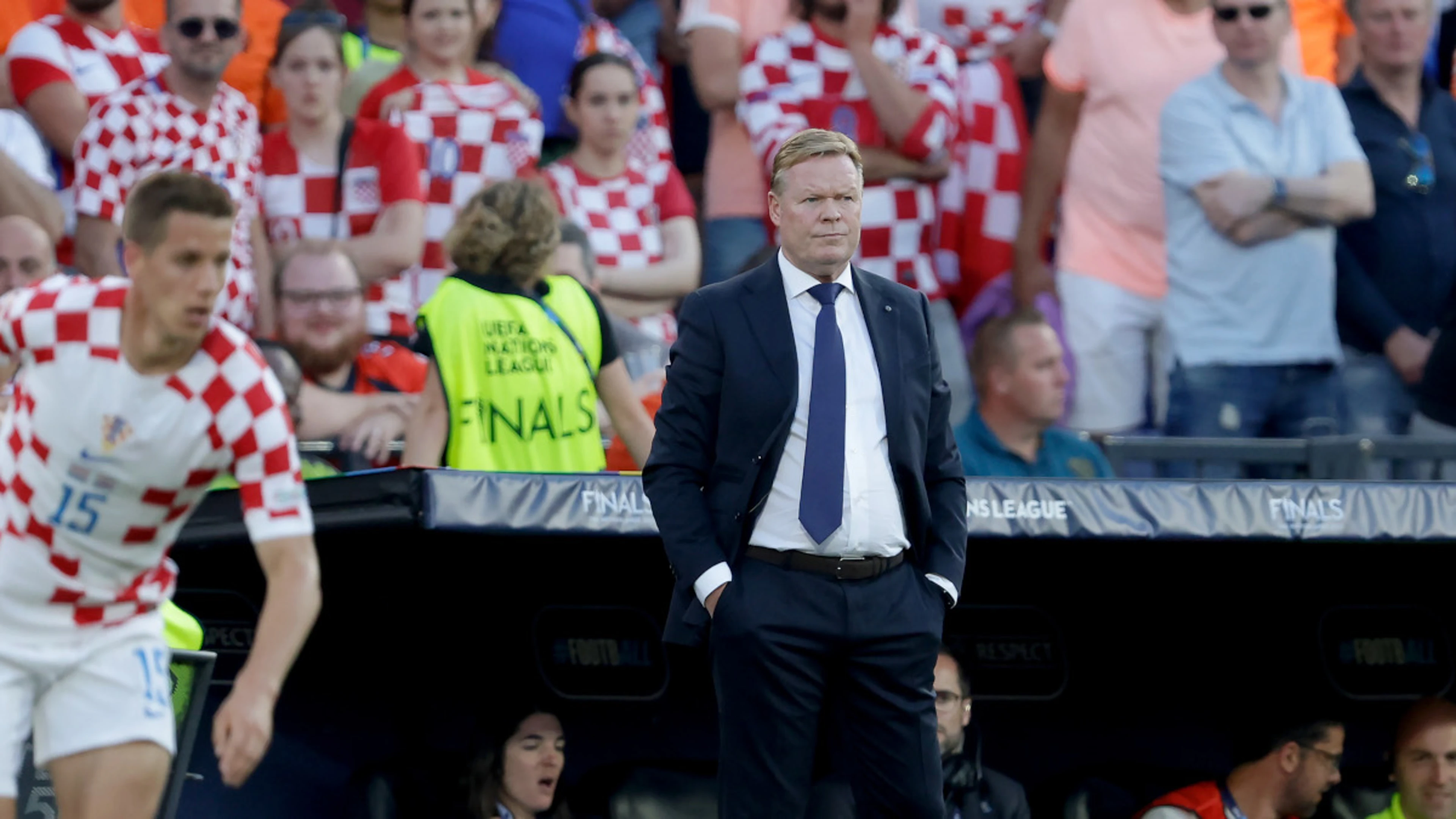 Dutch boss Koeman backs struggling Depay to shine at Euros