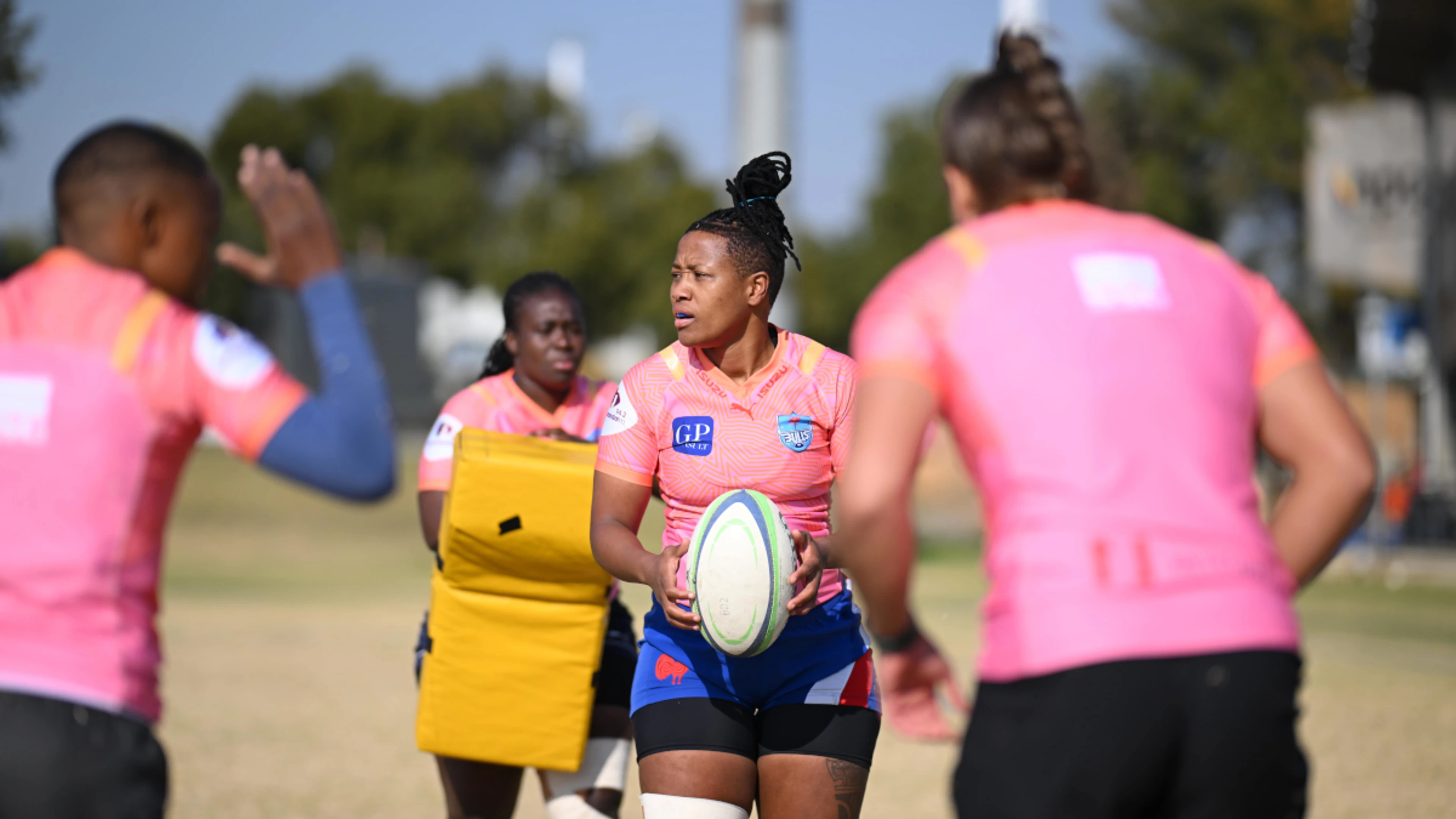 Groepes rotates four with Noxeke returning ahead of Daisies-Province clash