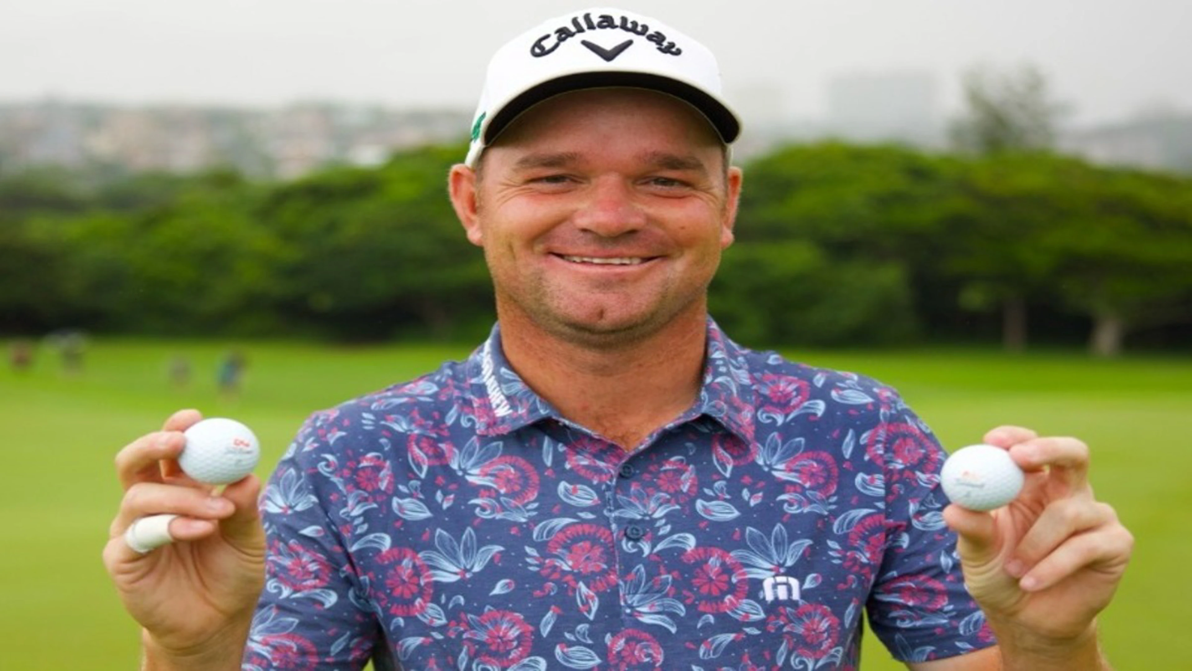 England's Whitnell makes two holes-in-one in single round