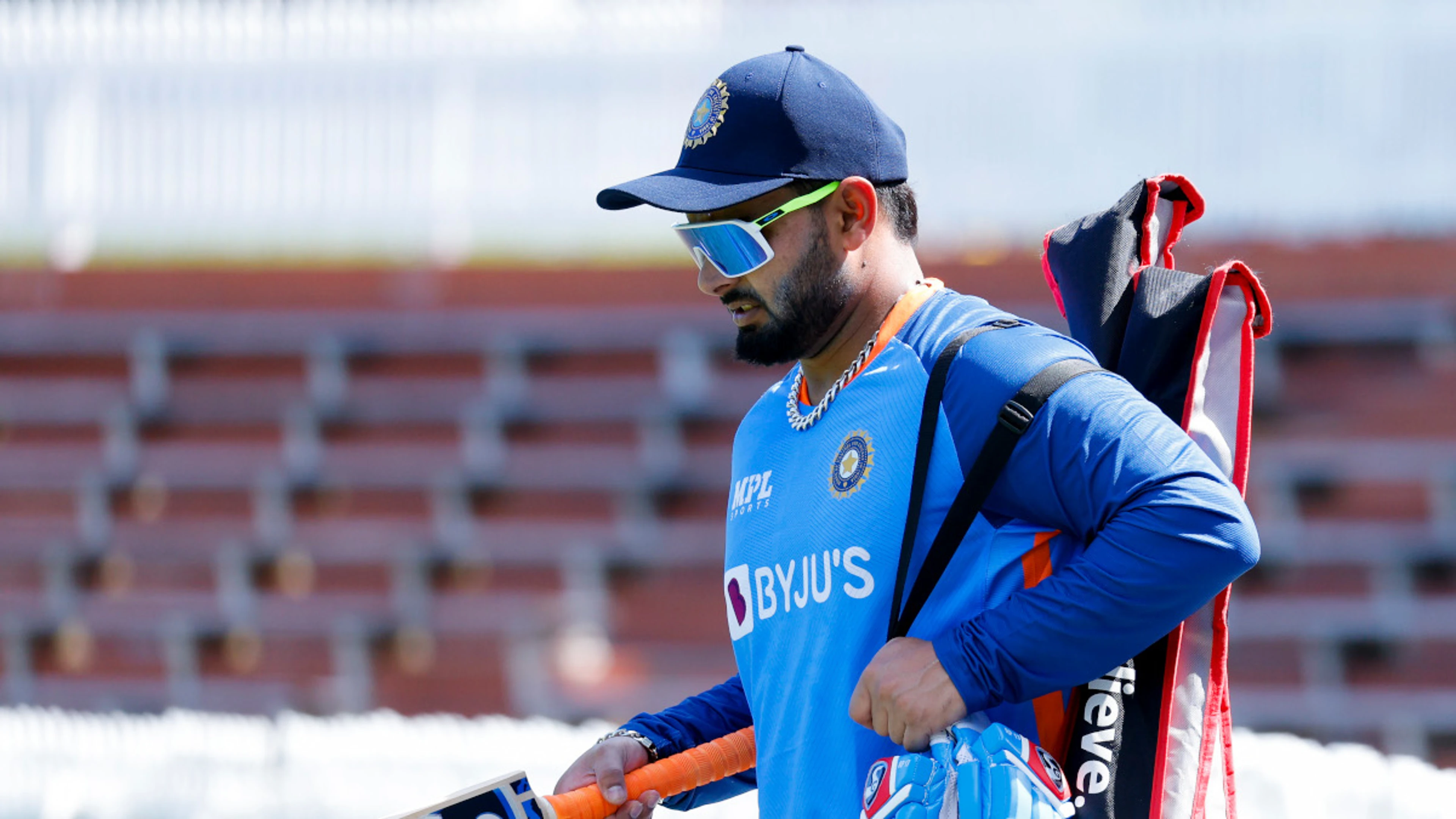 Pant to captain IPL's Lucknow in 2025