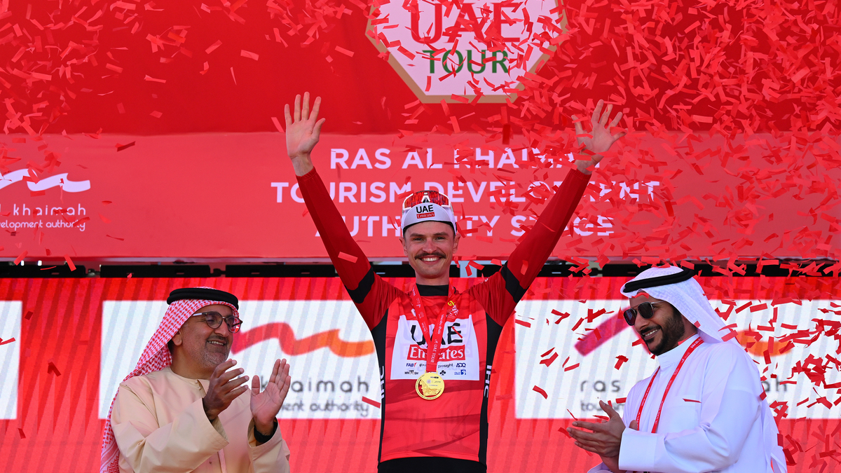 Vine claims UAE Tour lead, Adam Yates crashes out