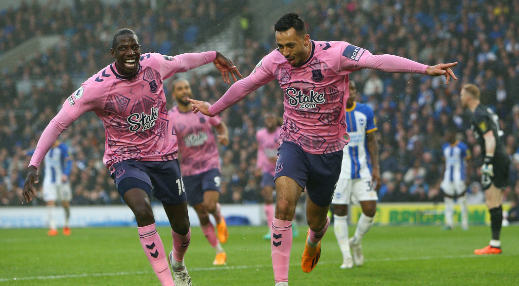 Everton, Forest rise out of relegation zone, Leicester slide